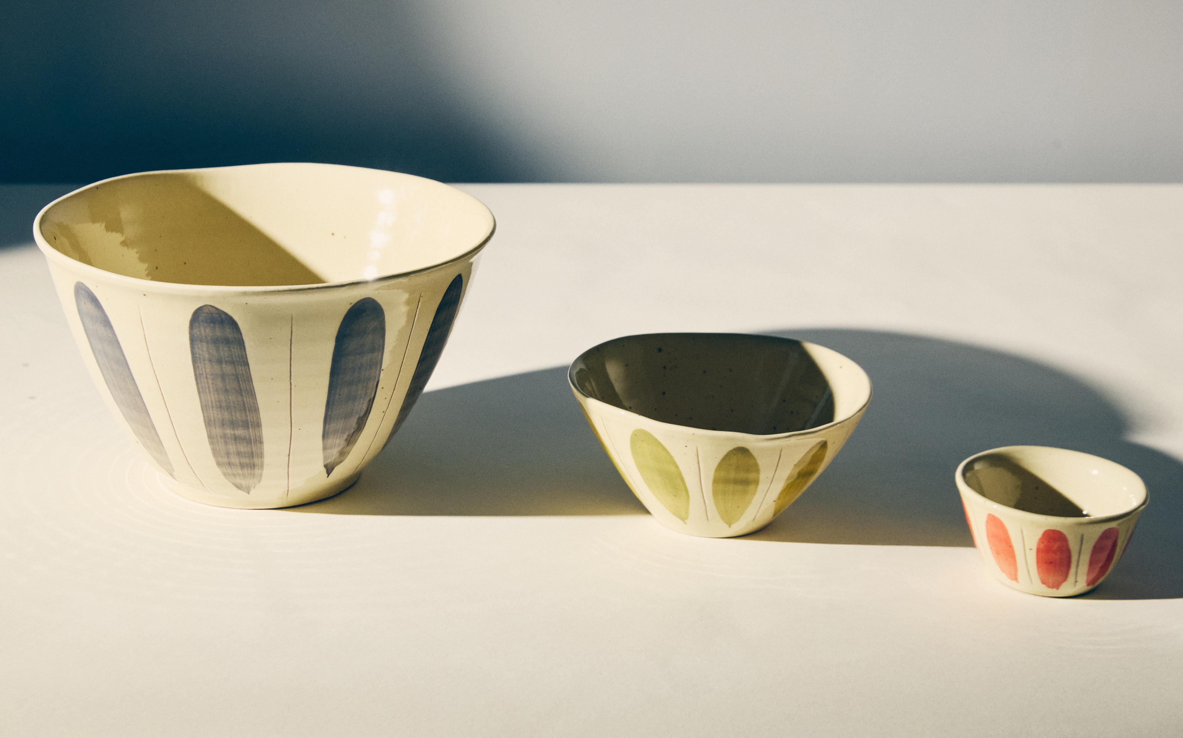 OVAL EARTHENWARE SALAD BOWL product thumbnail 10
