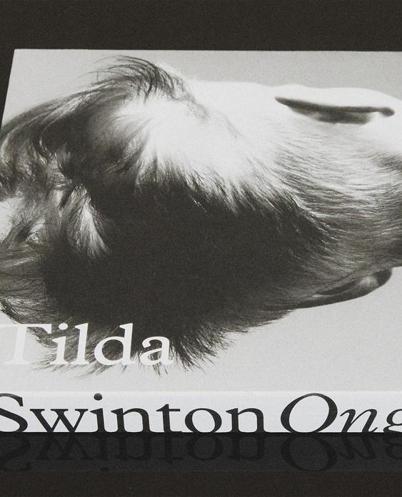 TILDA SWINTON ONGOING BOOK (ENGLISH)