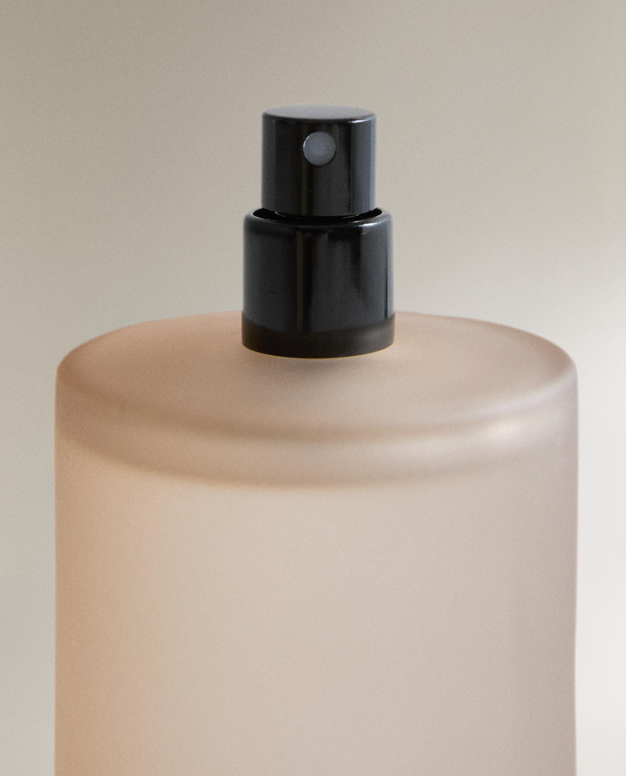 (100 ML) ORCHIDÉE LUMIÈRE FABRIC FRESHENER SPRAY product thumbnail 5