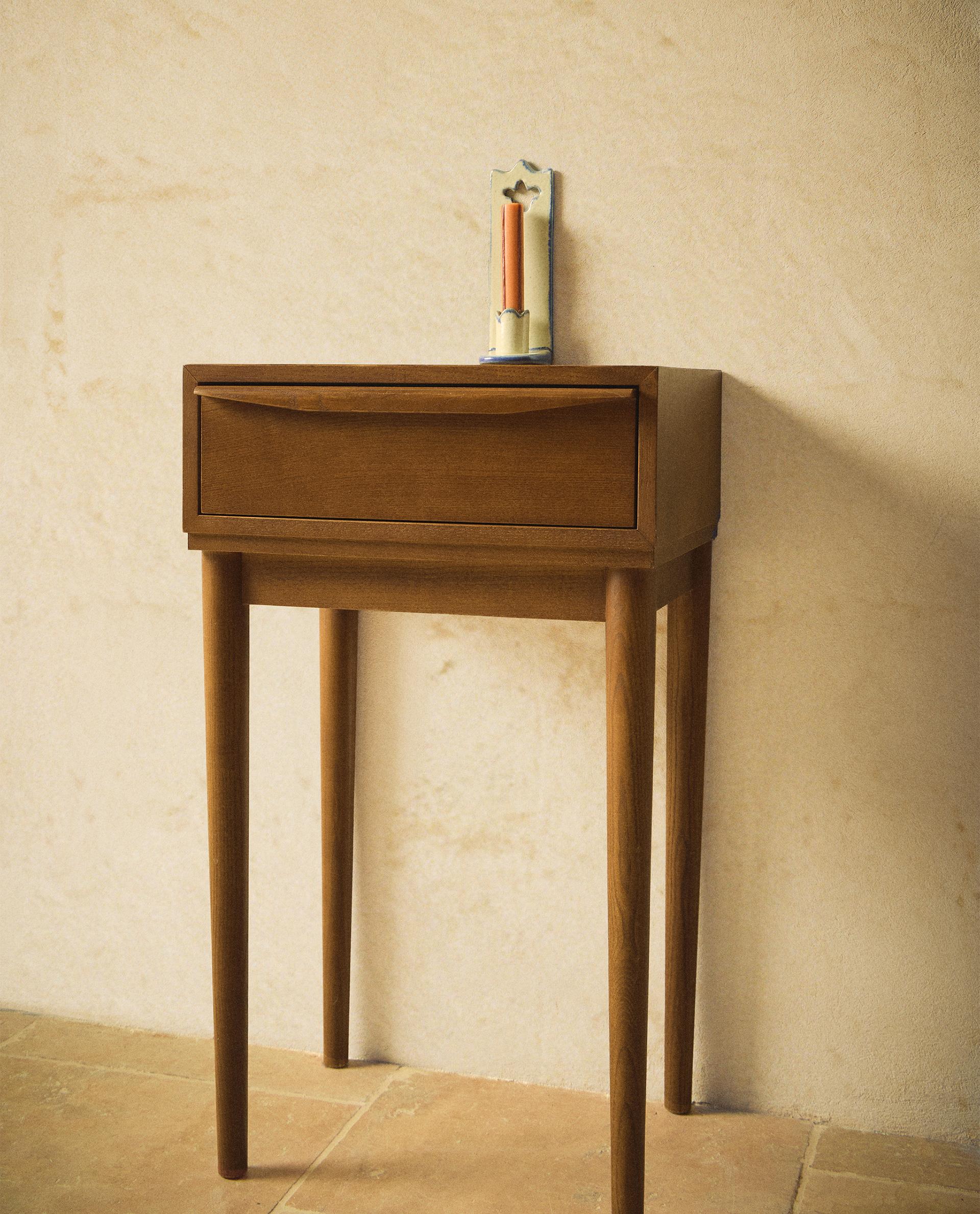 ASH WOOD NIGHT TABLE WITH DRAWER