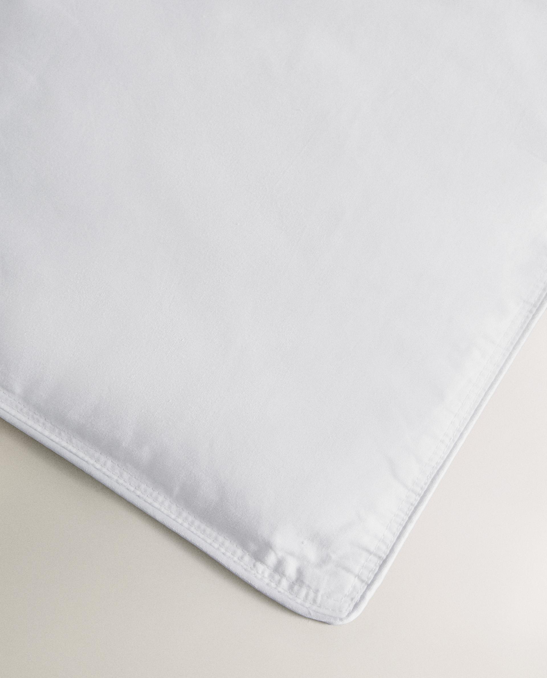 SUMMER FEATHER TOUCH DUVET FILLING (125 GxM²) product thumbnail 8