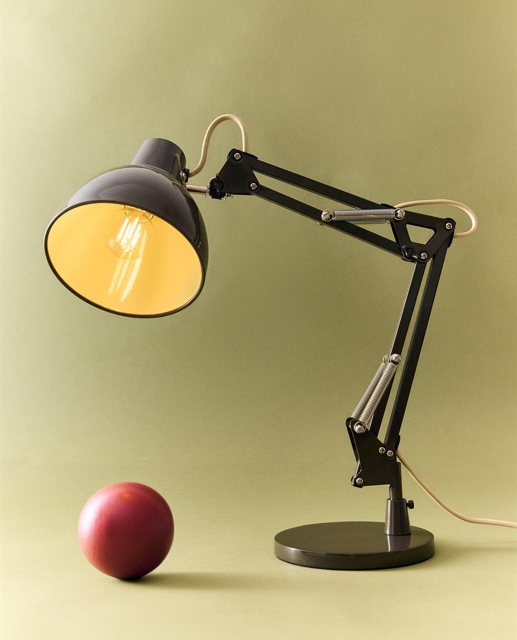 METAL DESK LAMP