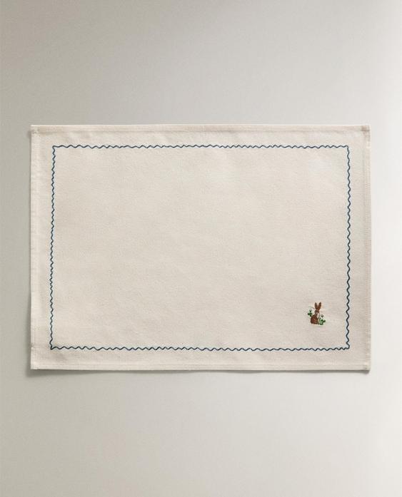 SET DE TABLE COTON BRODÉ LAPIN SET DE TABLE COTON BRODÉ LAPIN