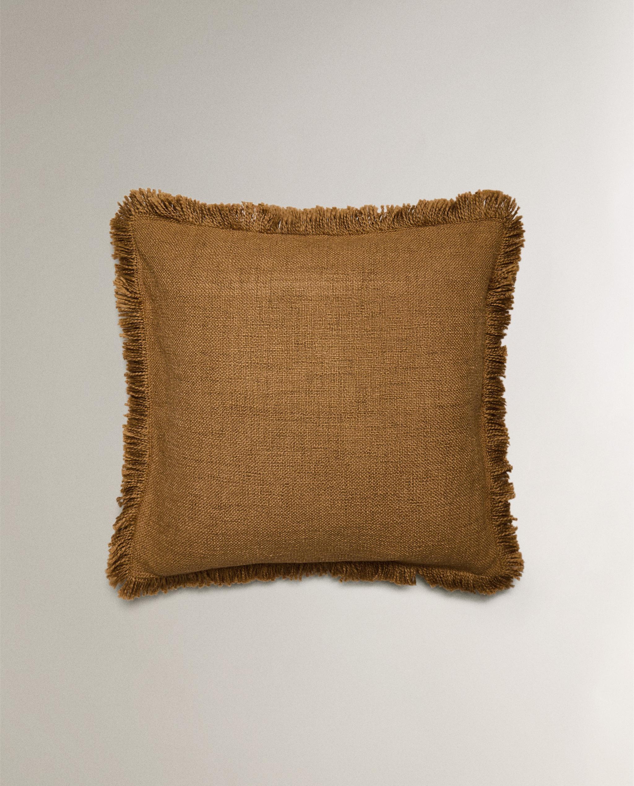 フリンジ クッションカバー | Zara Home 日本/Japan