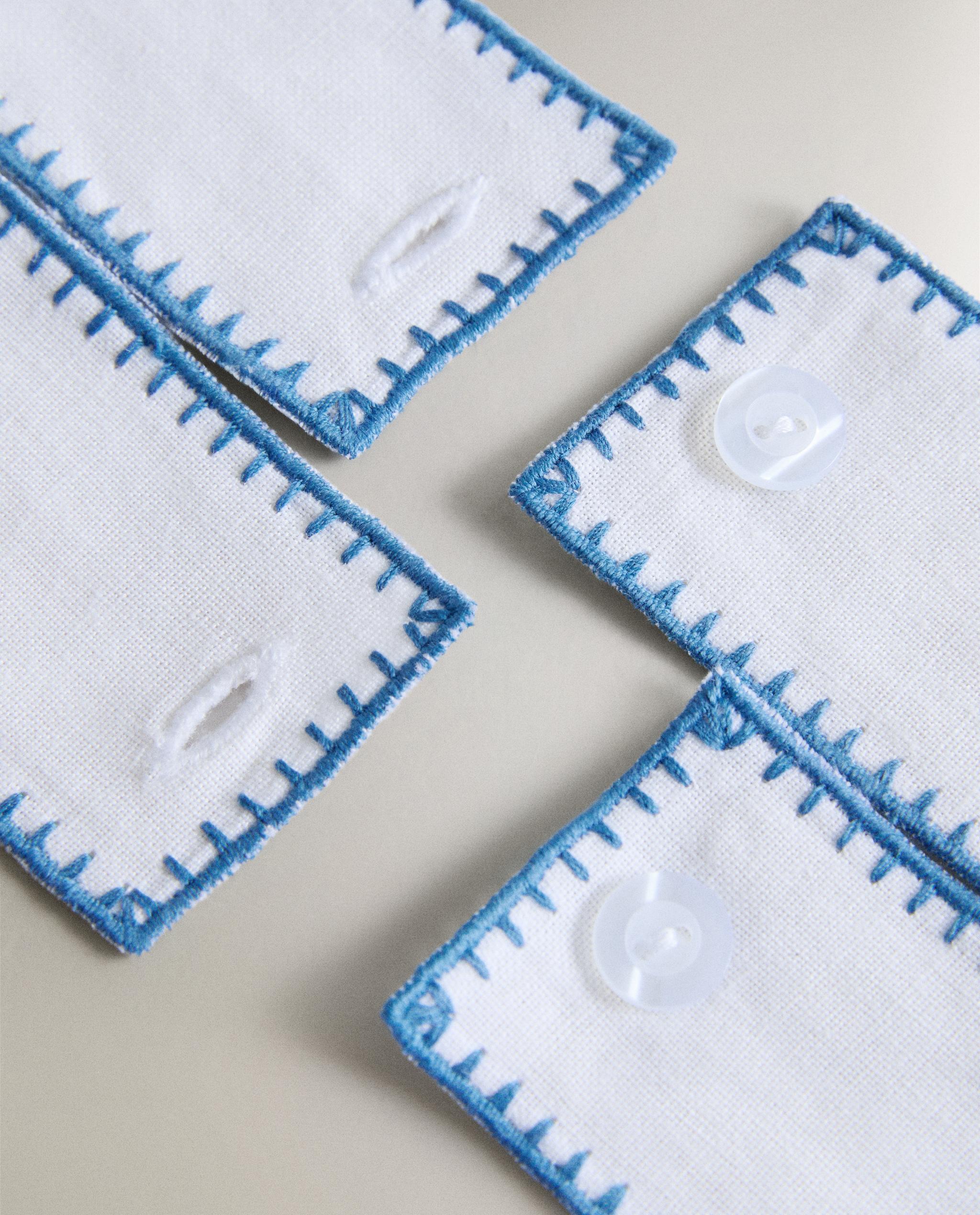 PACK OF RAMIE NAPKIN RINGS (PACK OF 4) product thumbnail 4