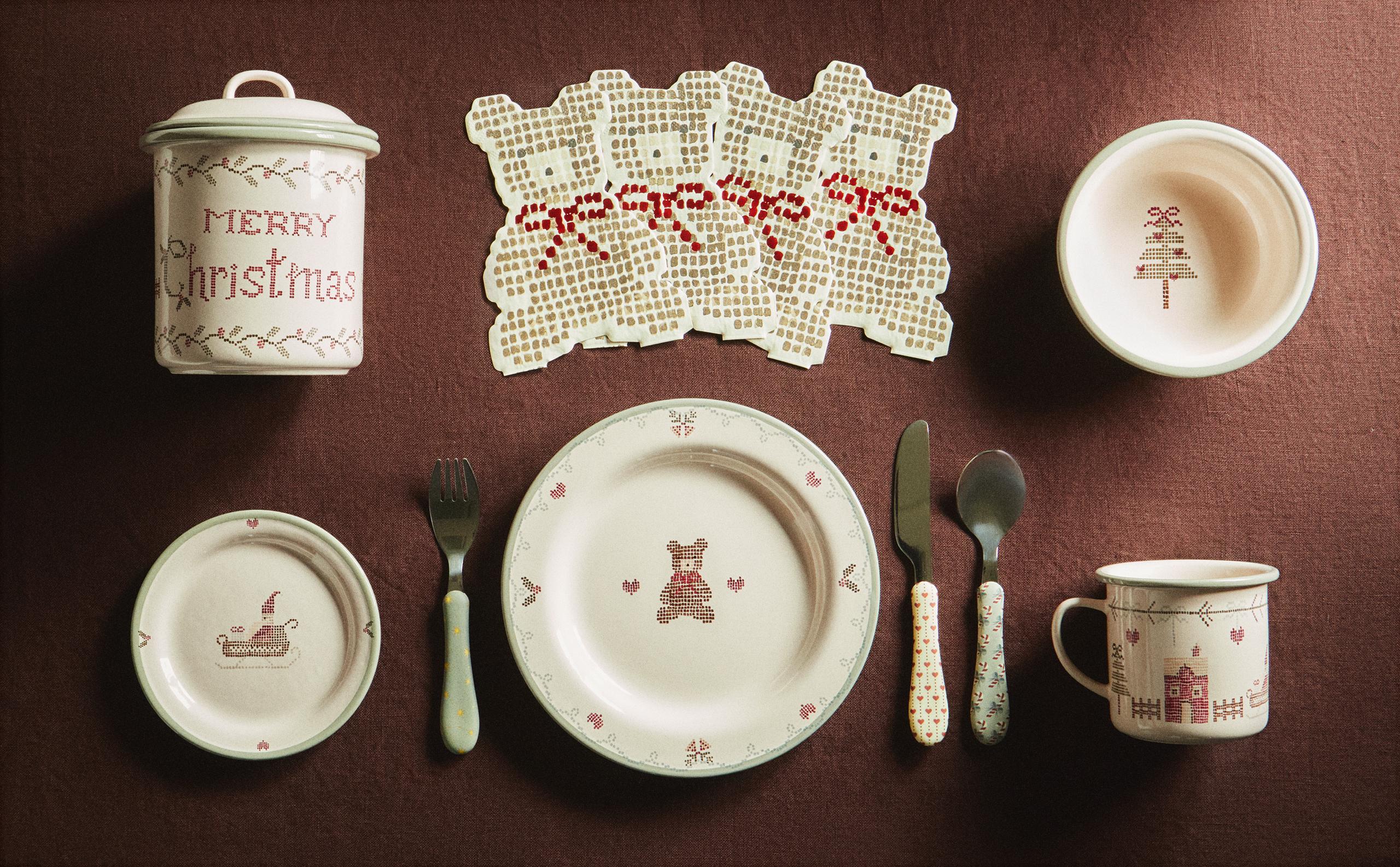 CHILDREN’S BEAR CHRISTMAS TABLEWARE