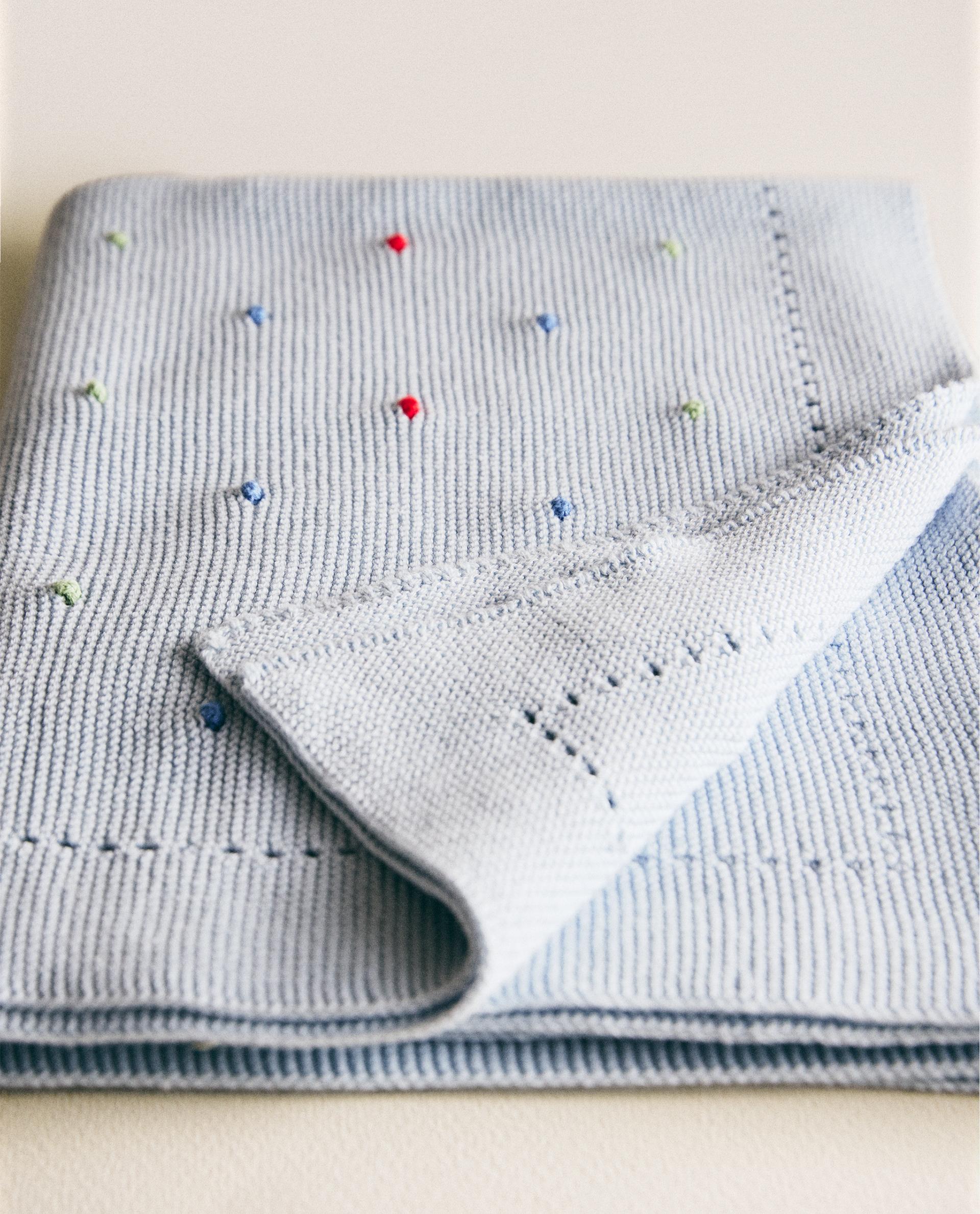 KIDS' POLKA DOT BLANKET product thumbnail 9