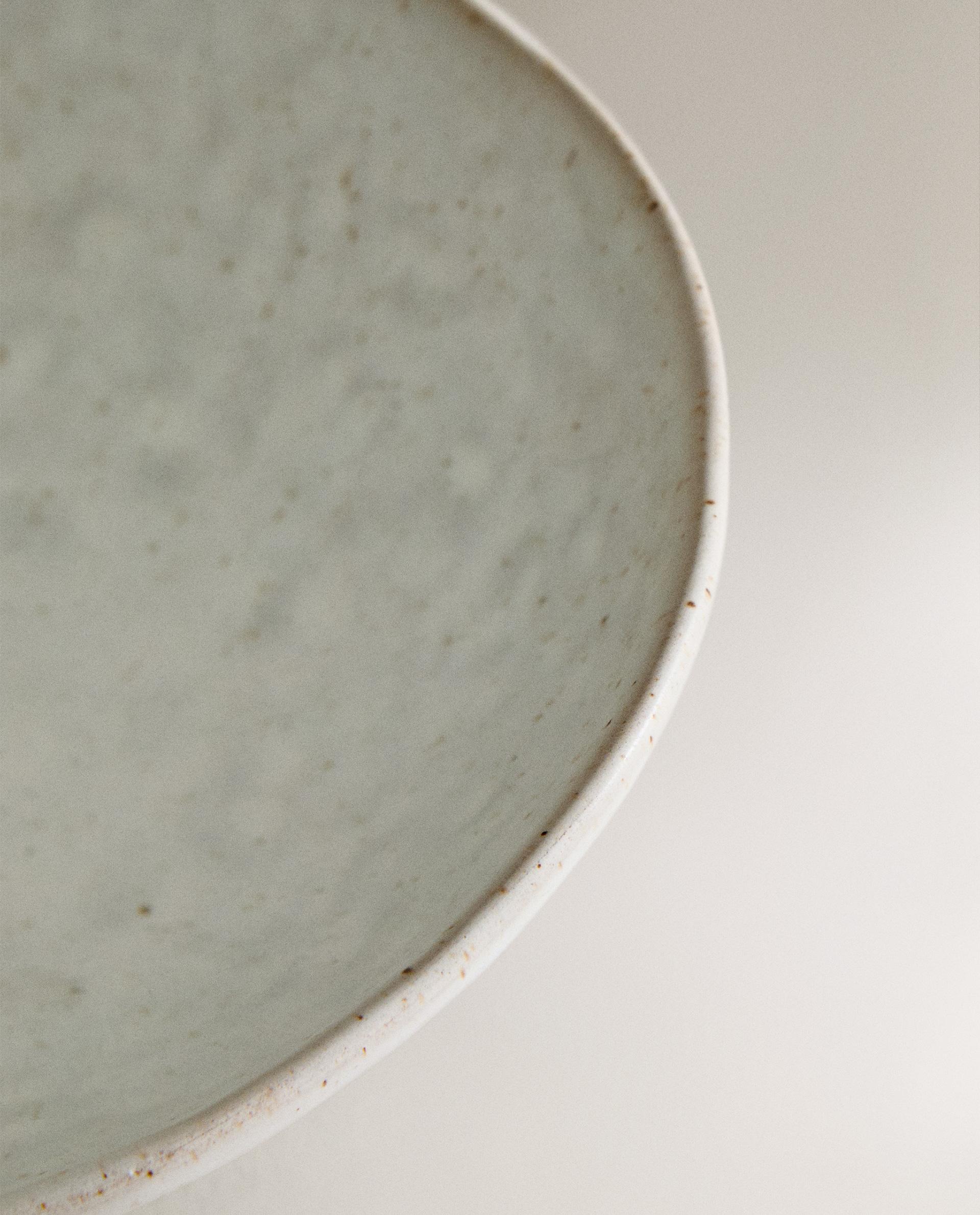 TEXTURED STONEWARE BOWL