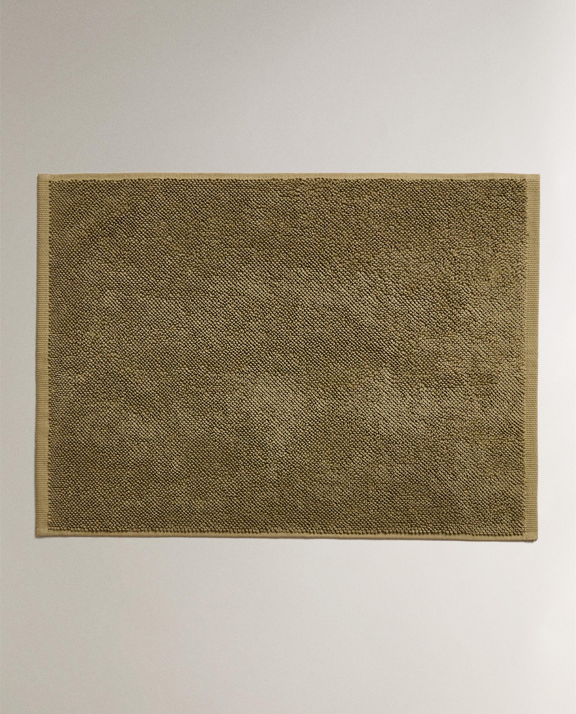 Zara Home - NON-SLIP PLAIN BATH MAT - KHAKI