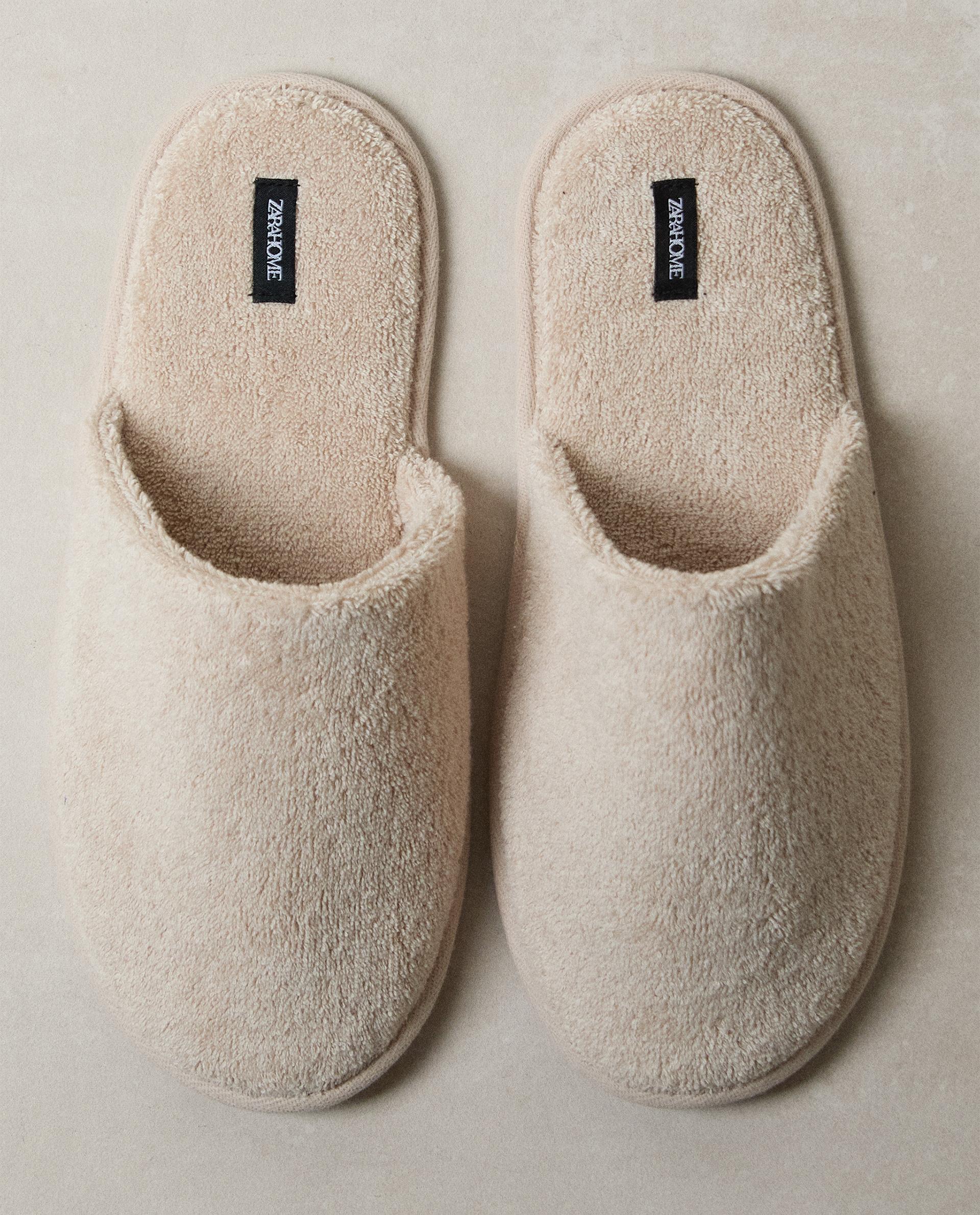 ZAPATILLA TOALLA BAÑO Zara Home España - Main Image