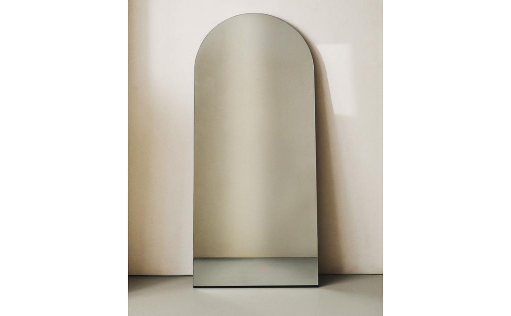 PODNO ZRCALO S LUKOM