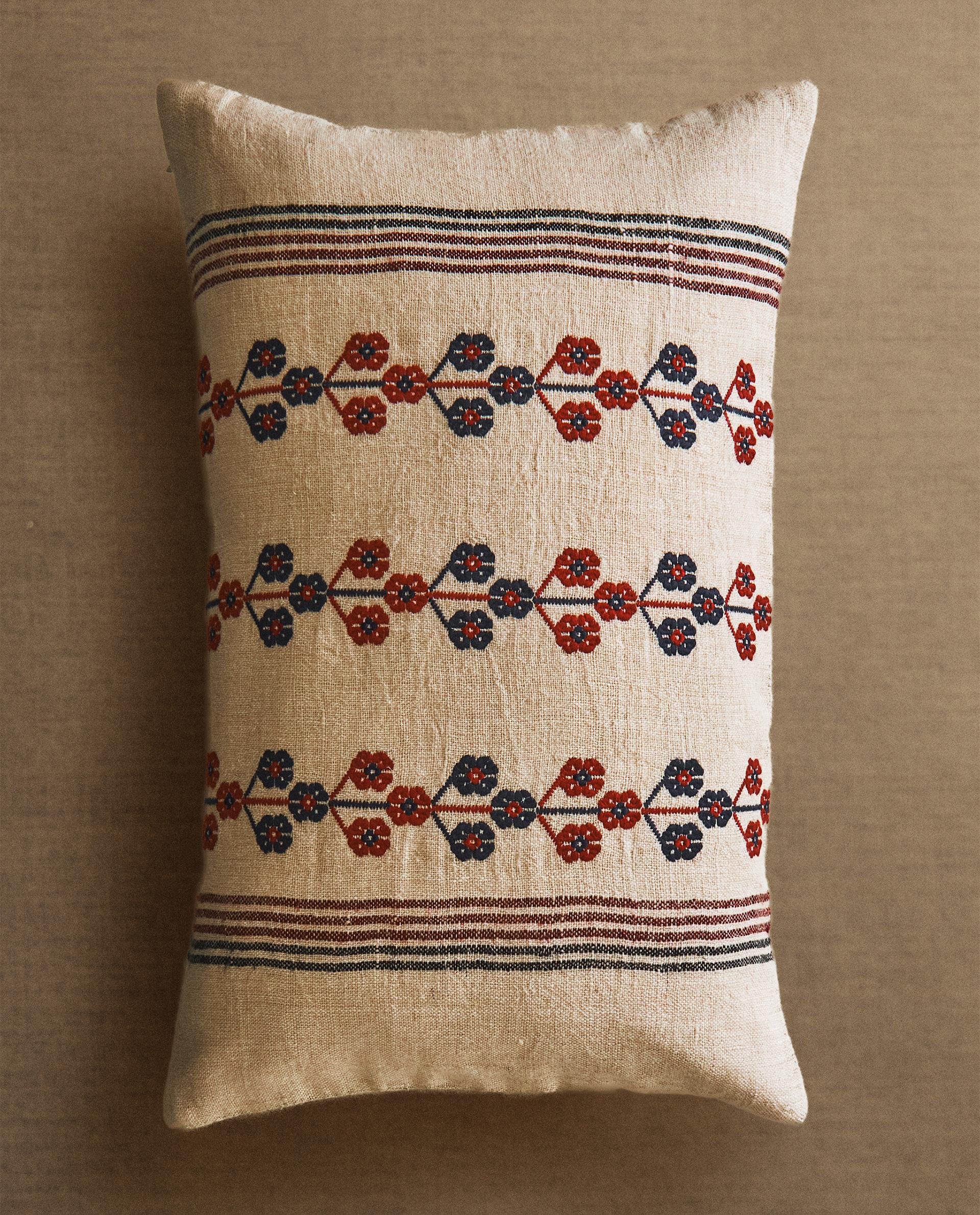 ZARA クッション&カバー インテリア】ZARA HOMEセールで楽しむプチ模様替え | LEE