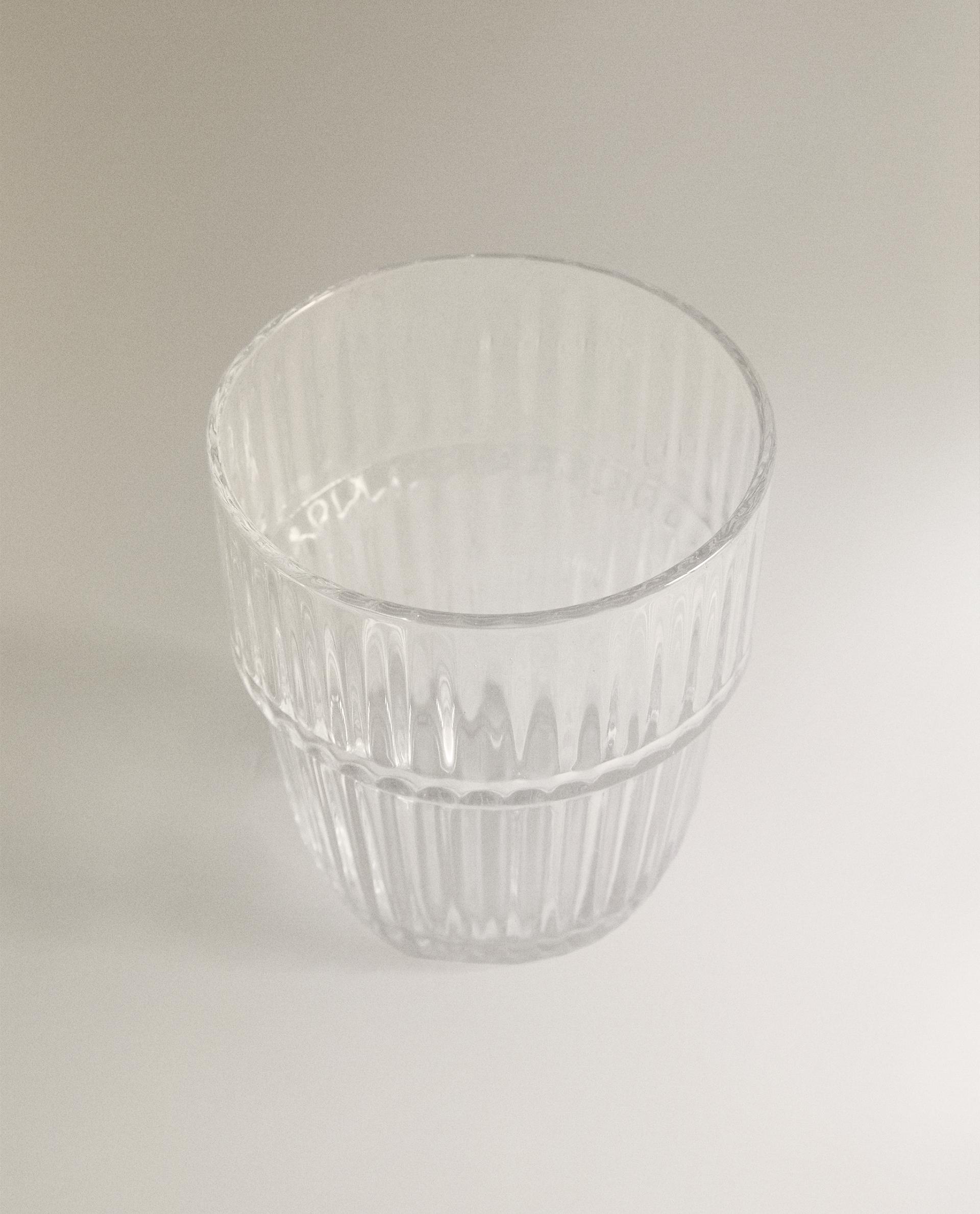 GLAS MET RELIËF