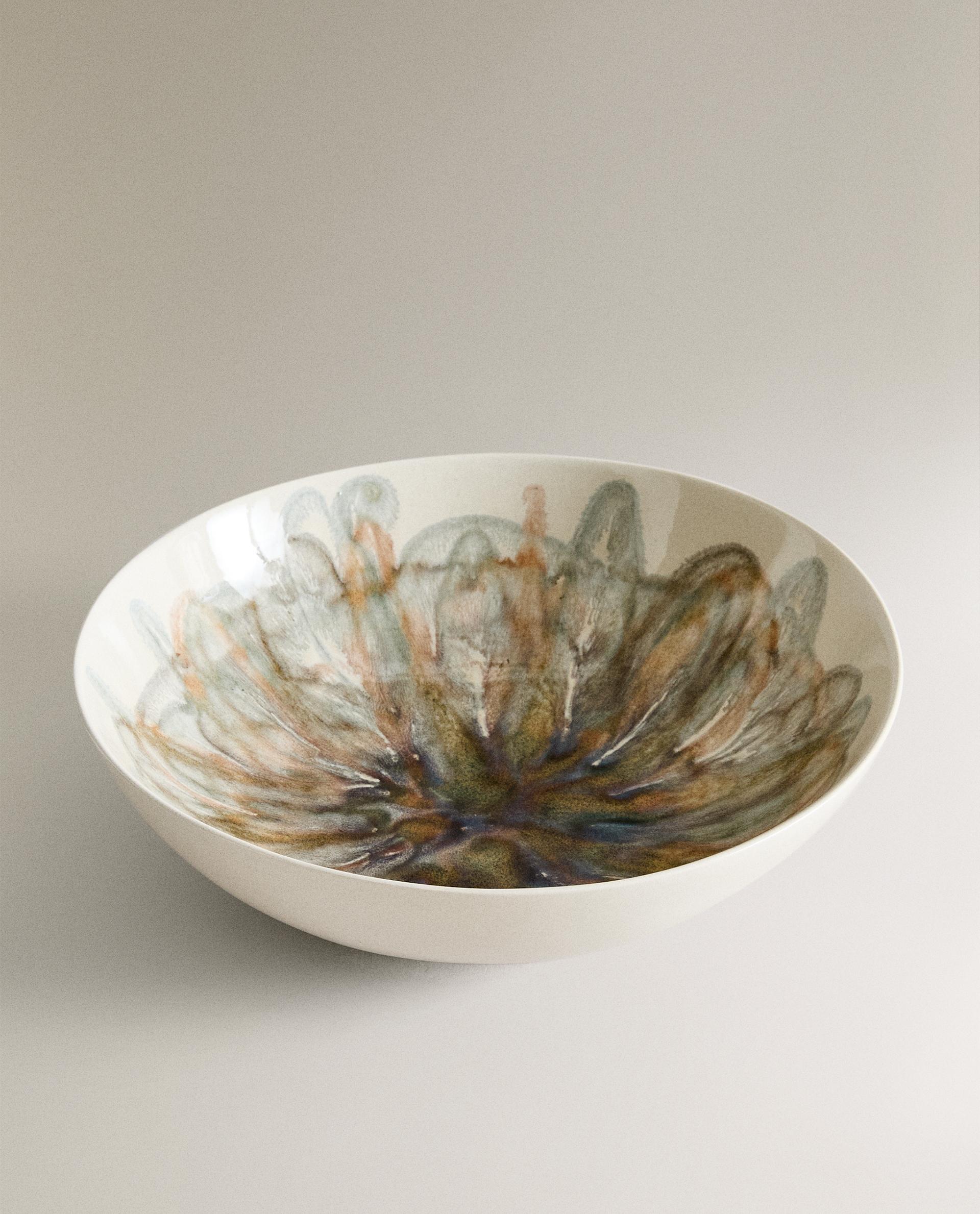 STONEWARE SALAD BOWL WITH PATTERN