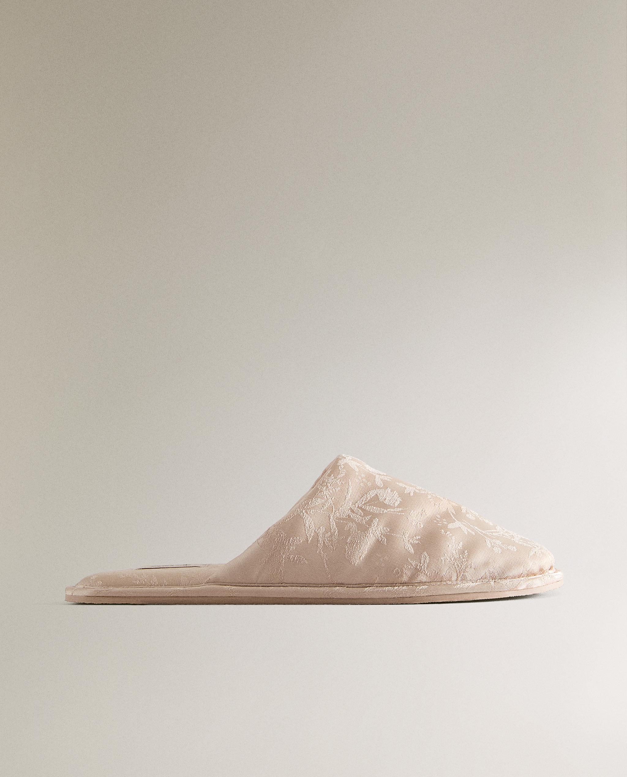 JACQUARD MULE SLIPPERS product thumbnail 11