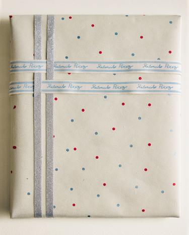 POLKA DOT GIFT WRAP
