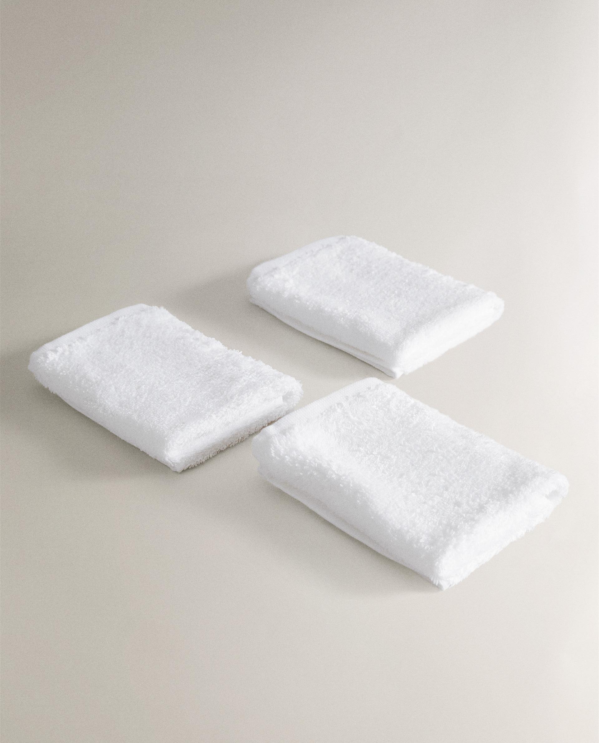 PACK OF COTTON HAND TOWELS (PACK OF 3) product thumbnail 4