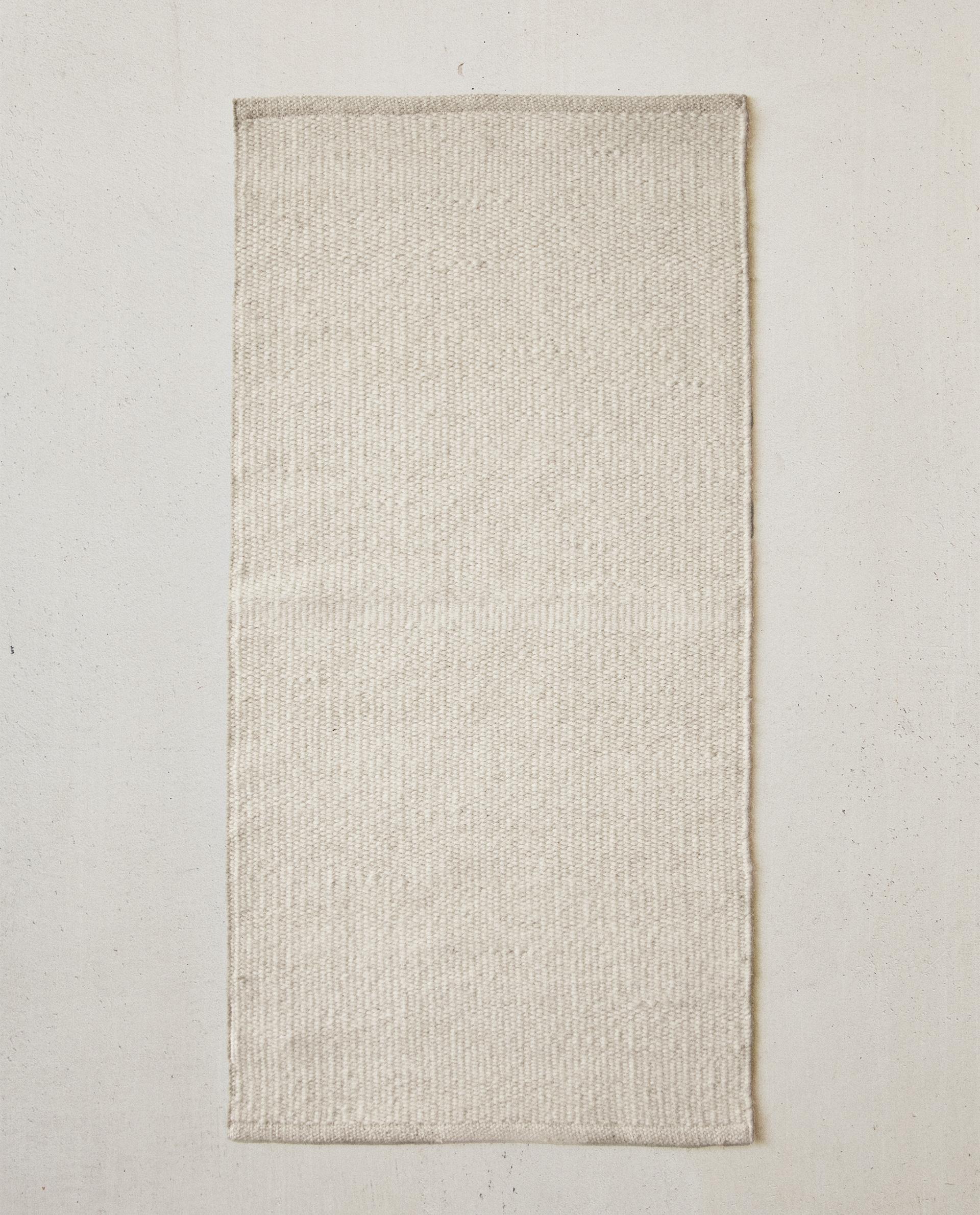 LIGHT-COLORED WOOL AREA RUG | Zara Home Canada