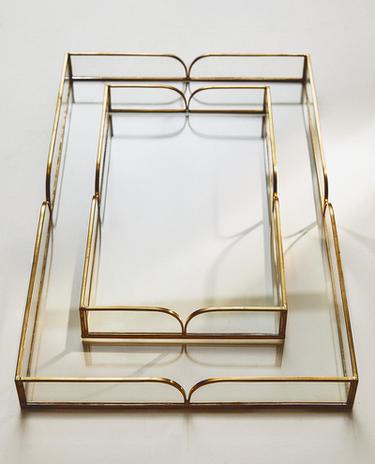GLASS AND METAL TRAY