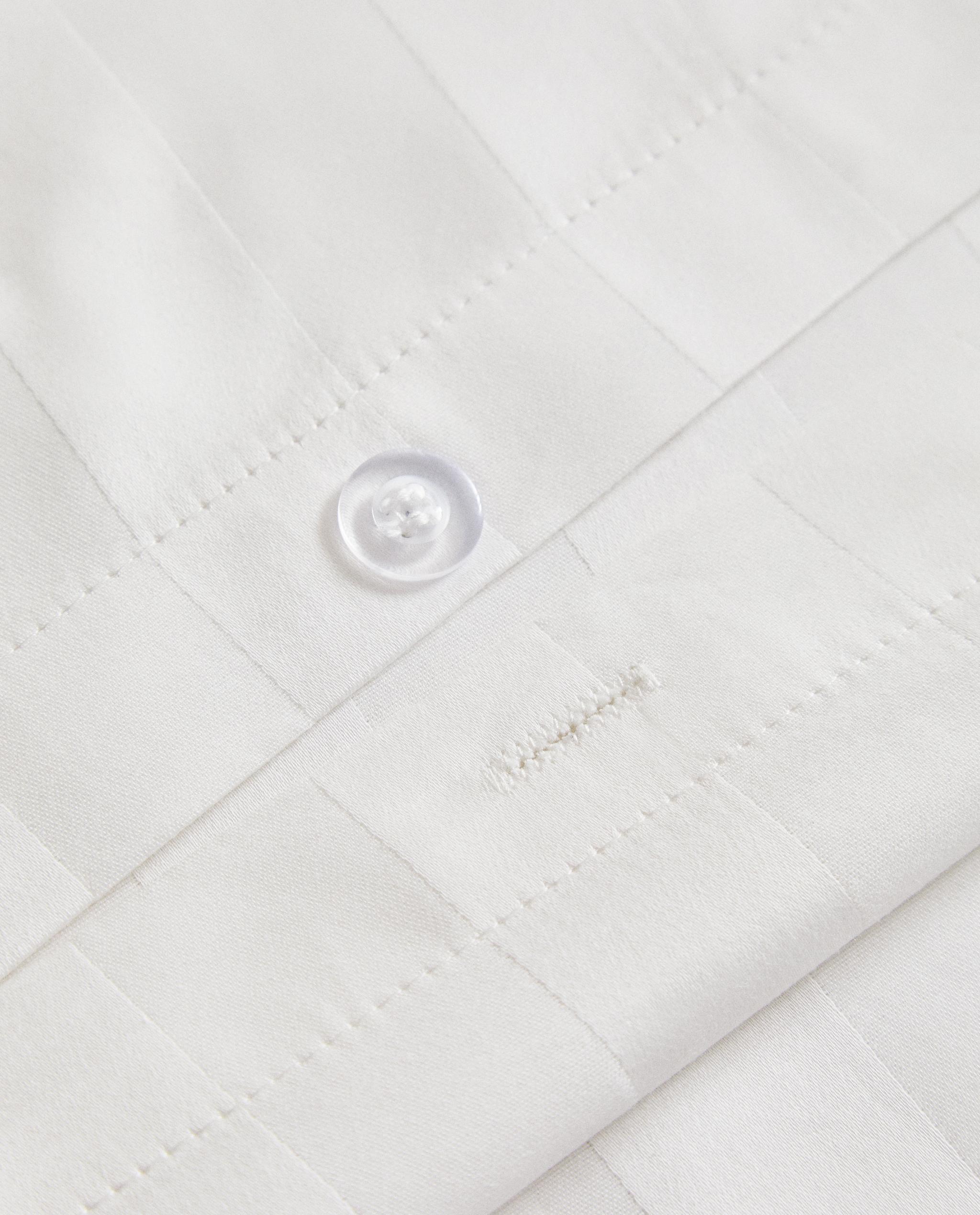 STRIPED SATEEN DUVET COVER (500 THREAD COUNT) product thumbnail 15