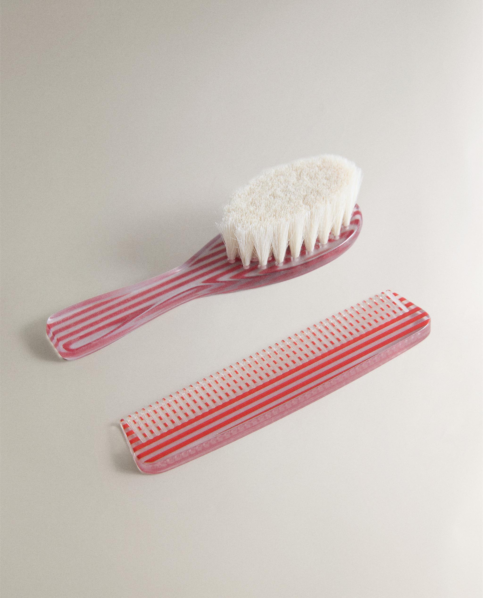 STRIPED BABY BRUSH AND COMB SET product thumbnail 3