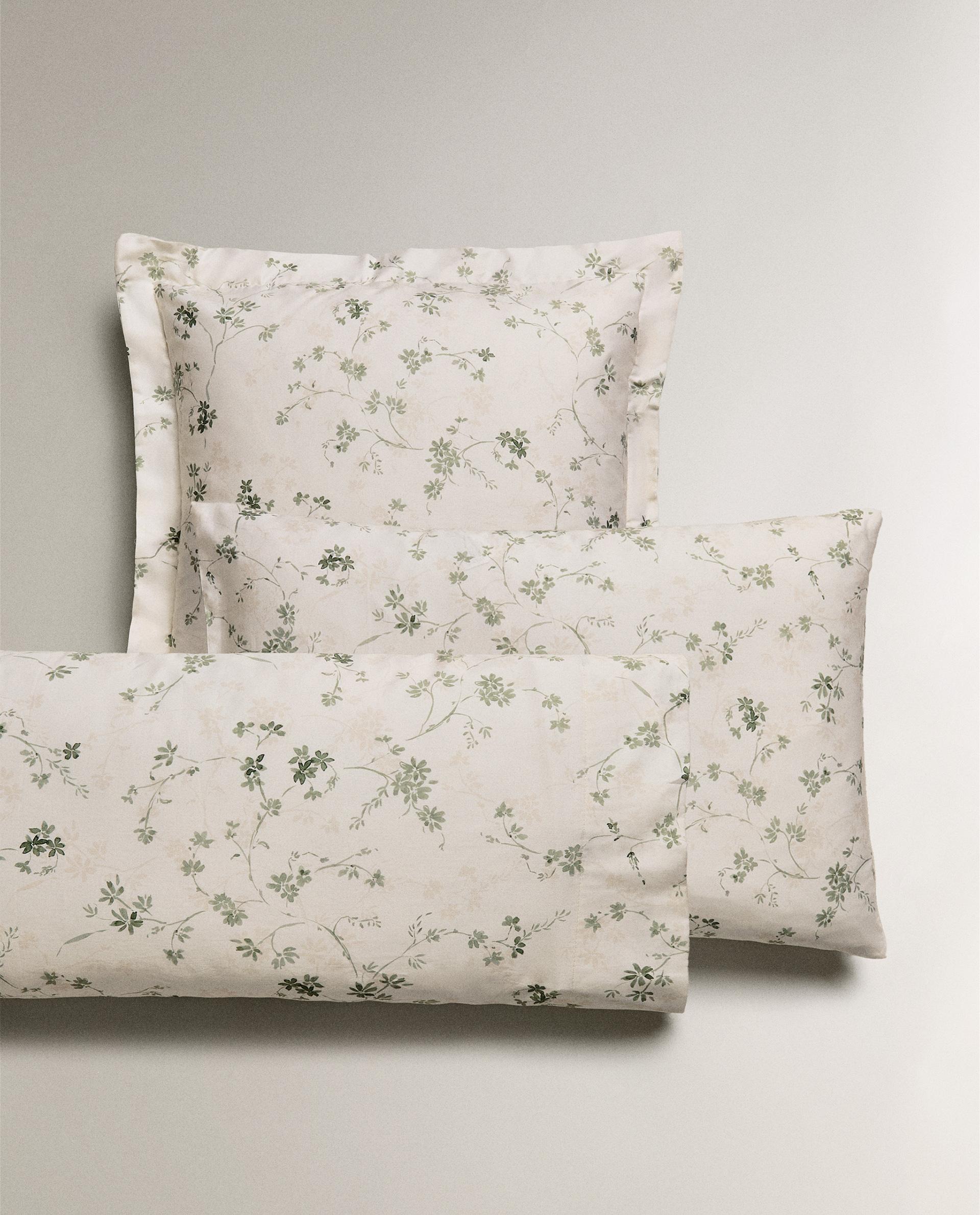 FLORAL PRINT PILLOWCASE