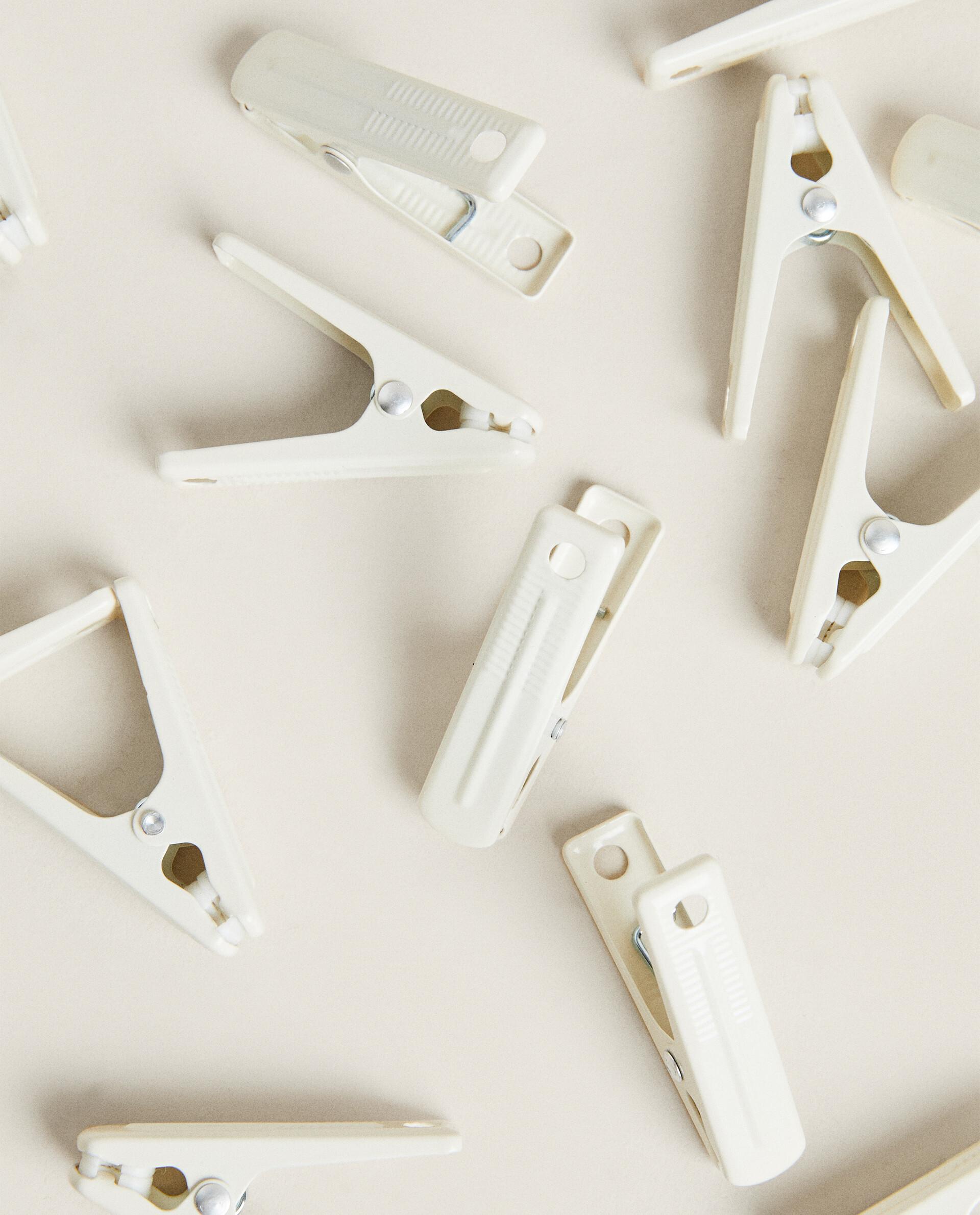 CLOTHES PEG PACK (PACK OF 20) product thumbnail 4