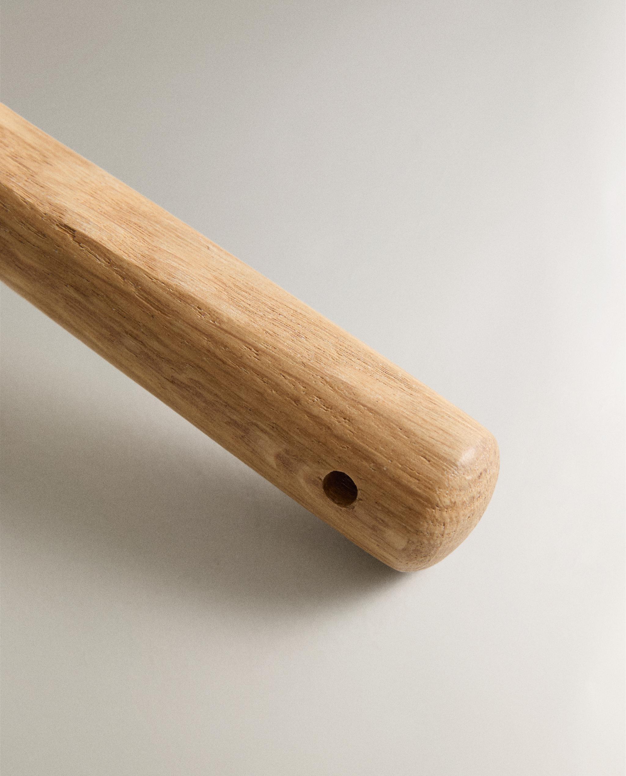 STEEL COLANDER WITH OAK WOOD HANDLE product thumbnail 4