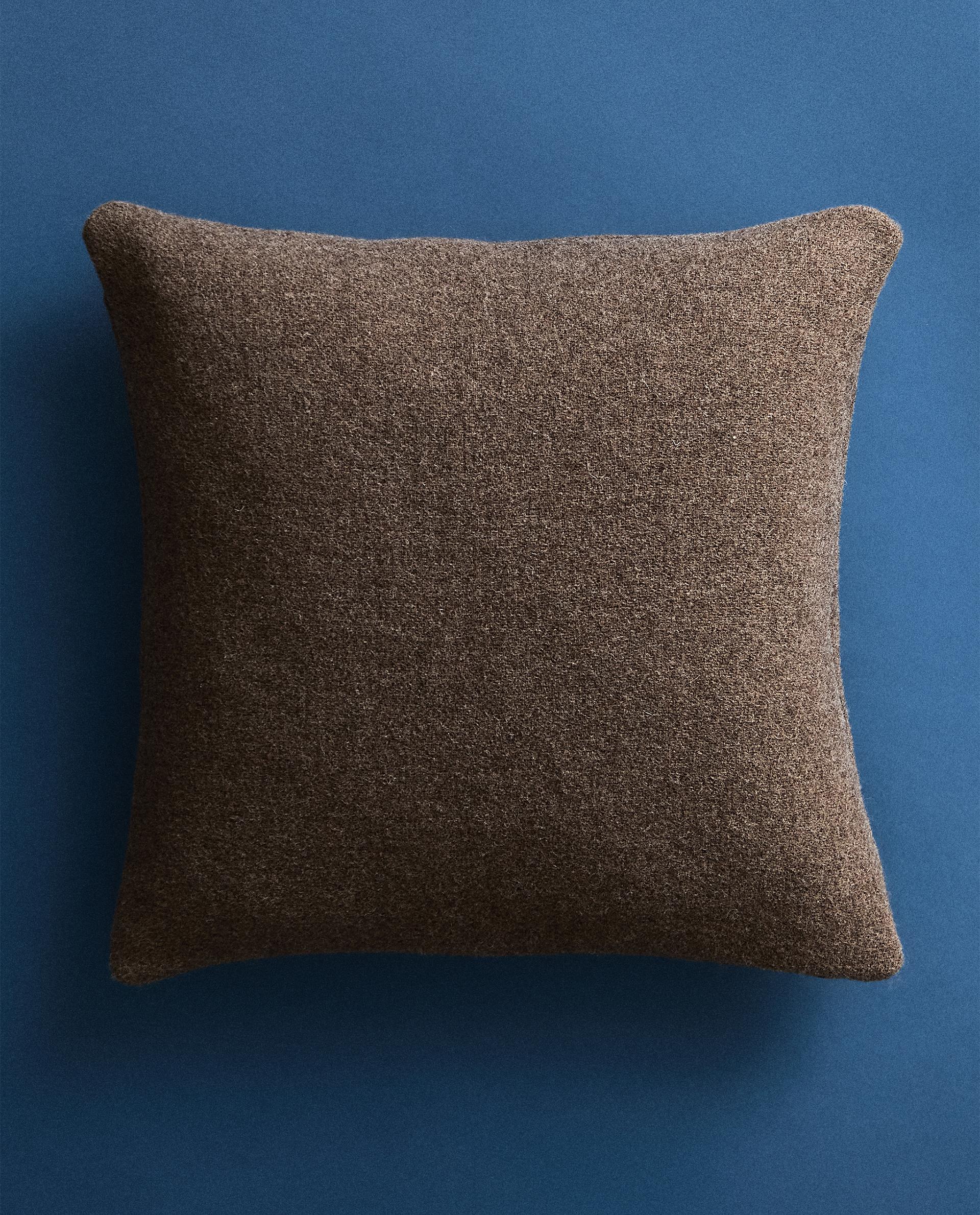 ウール クッションカバー | Zara Home 日本/Japan