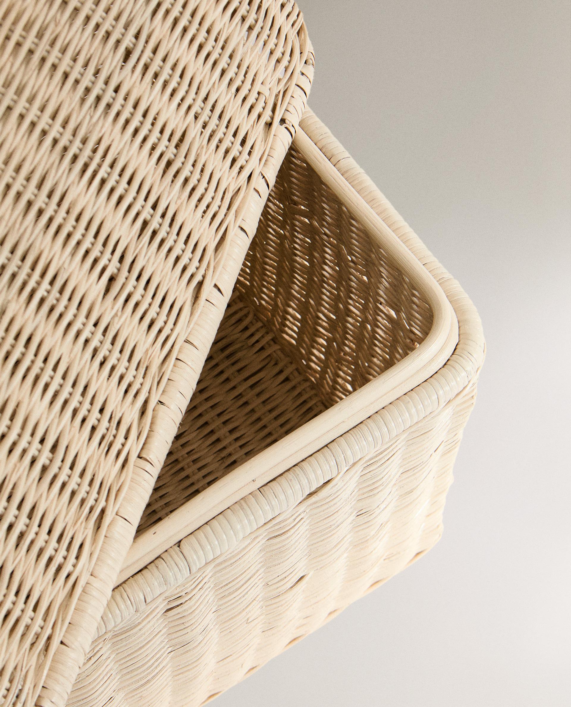 48694049251-a2.jpg?ts=