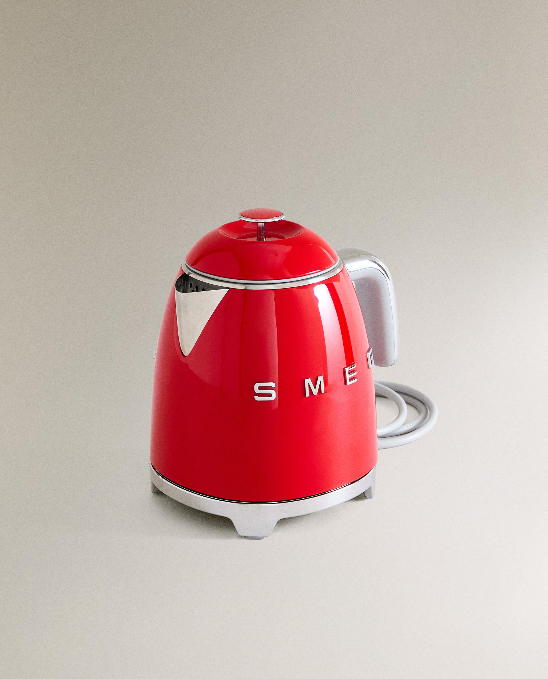 MINI SMEG KETTLE