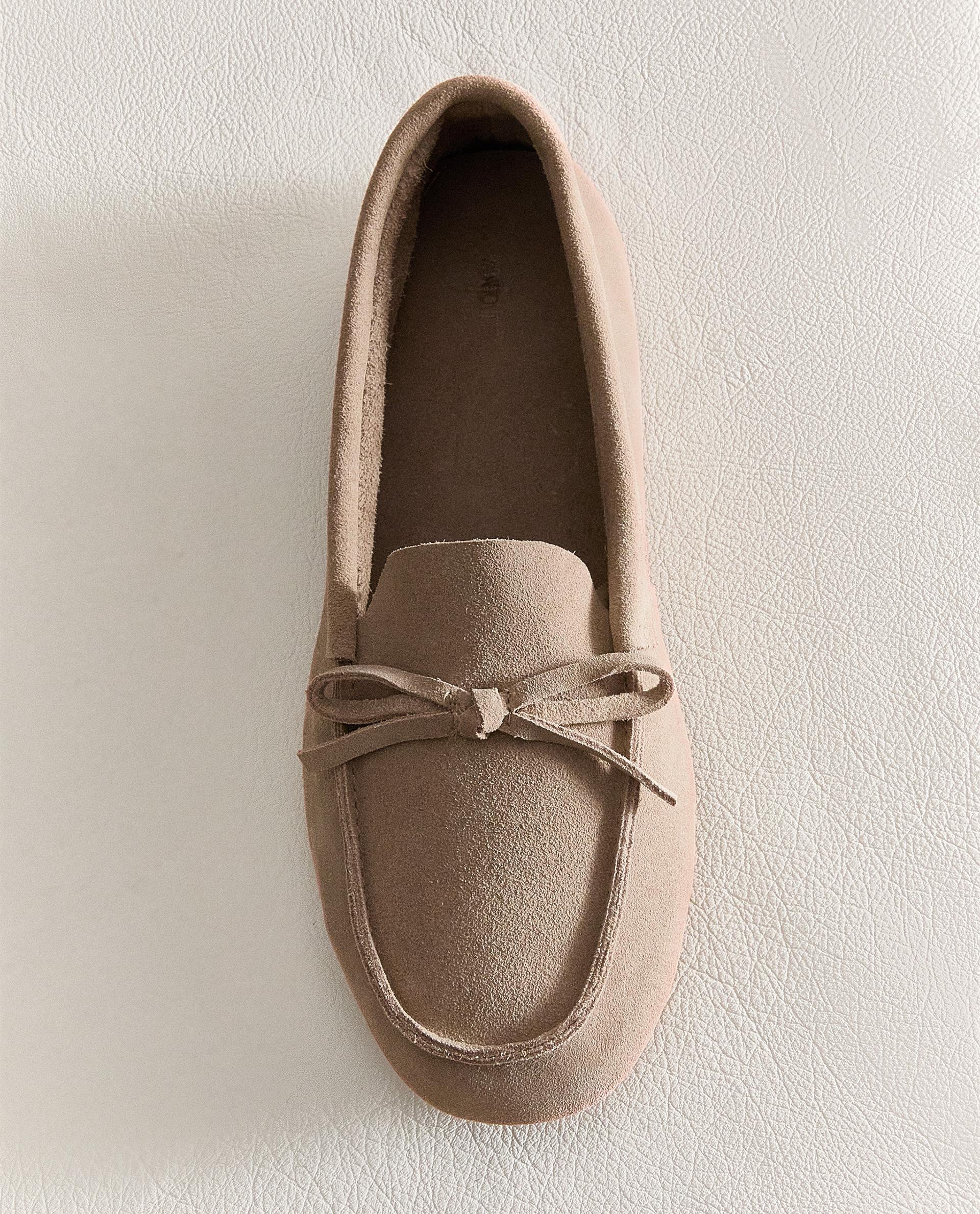 ZARA 24AW ステッチ入りローファー　38 ZARA 24AW ステッチ入りローファー38