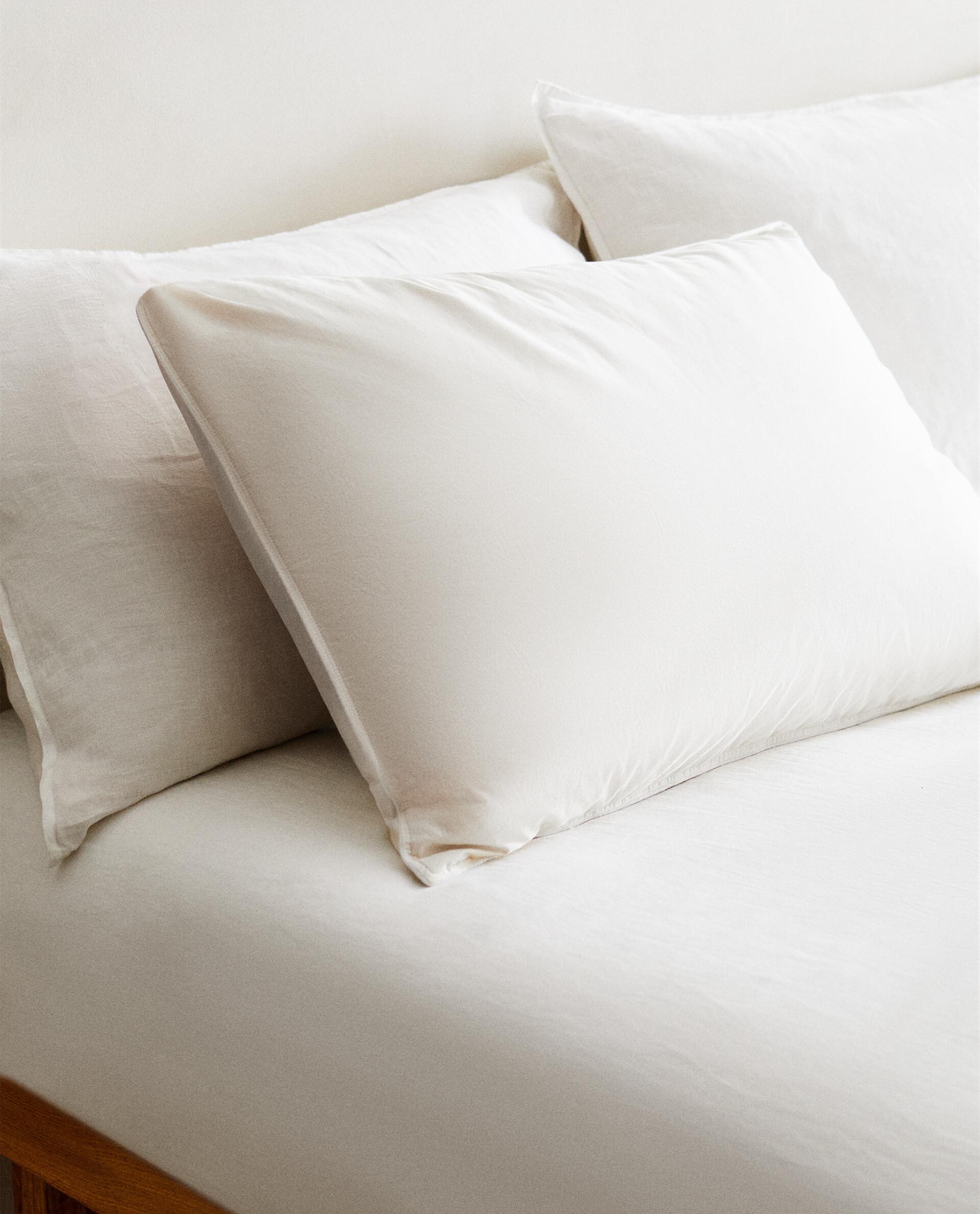 3-CHAMBER PILLOW FILLING product thumbnail 2