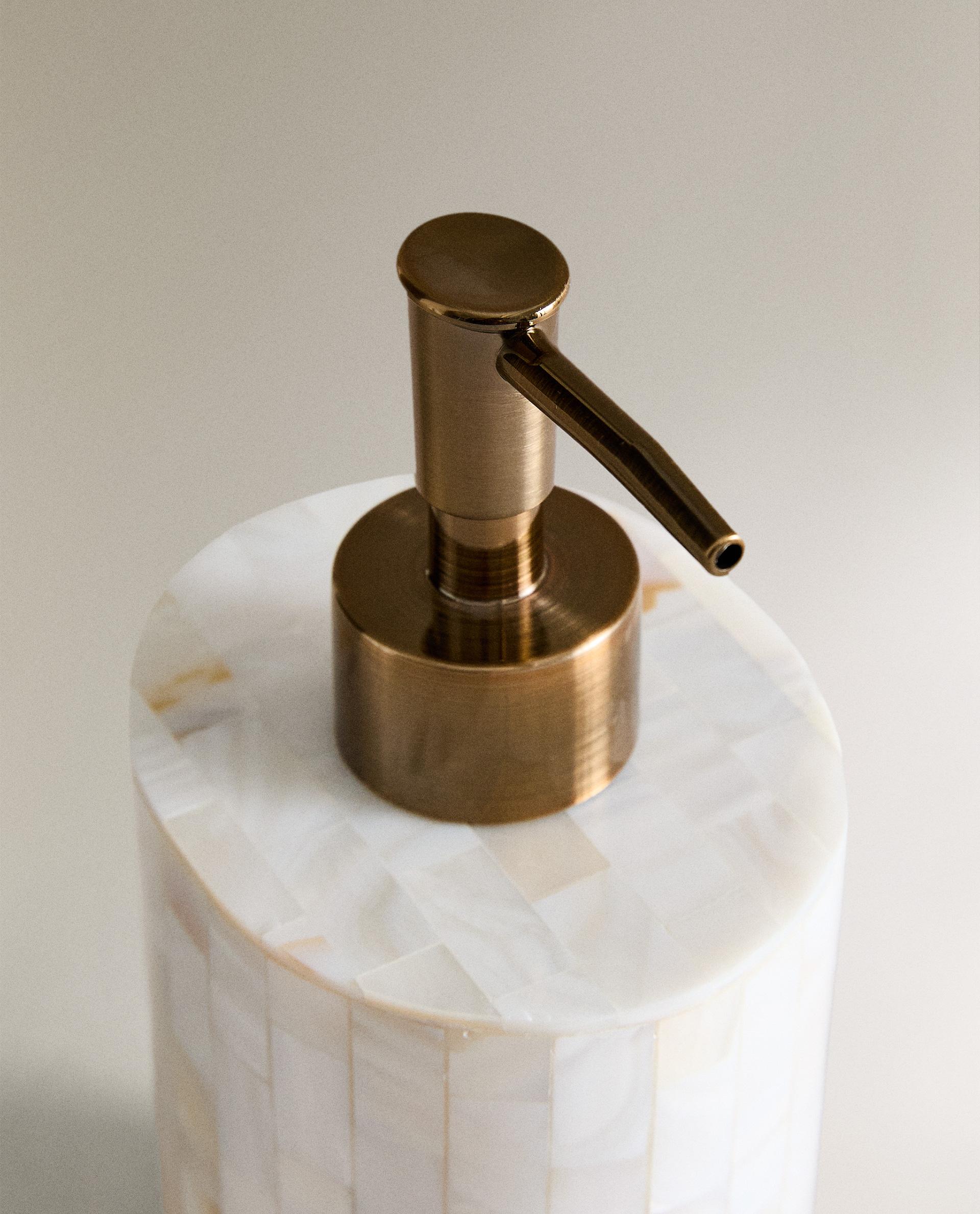 MOTHER-OF-PEARL BATHROOM SET product thumbnail 2