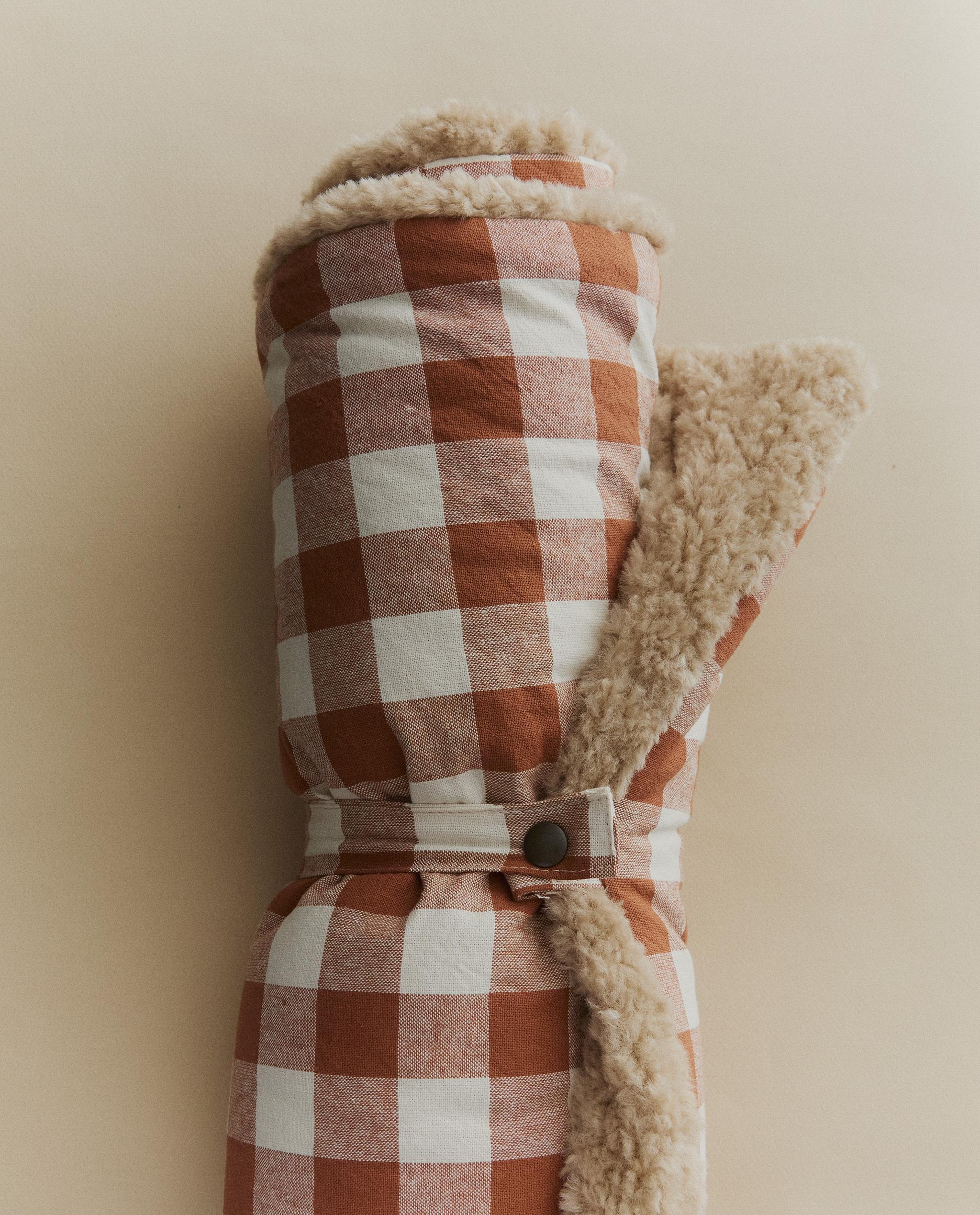 GINGHAM PET BLANKET