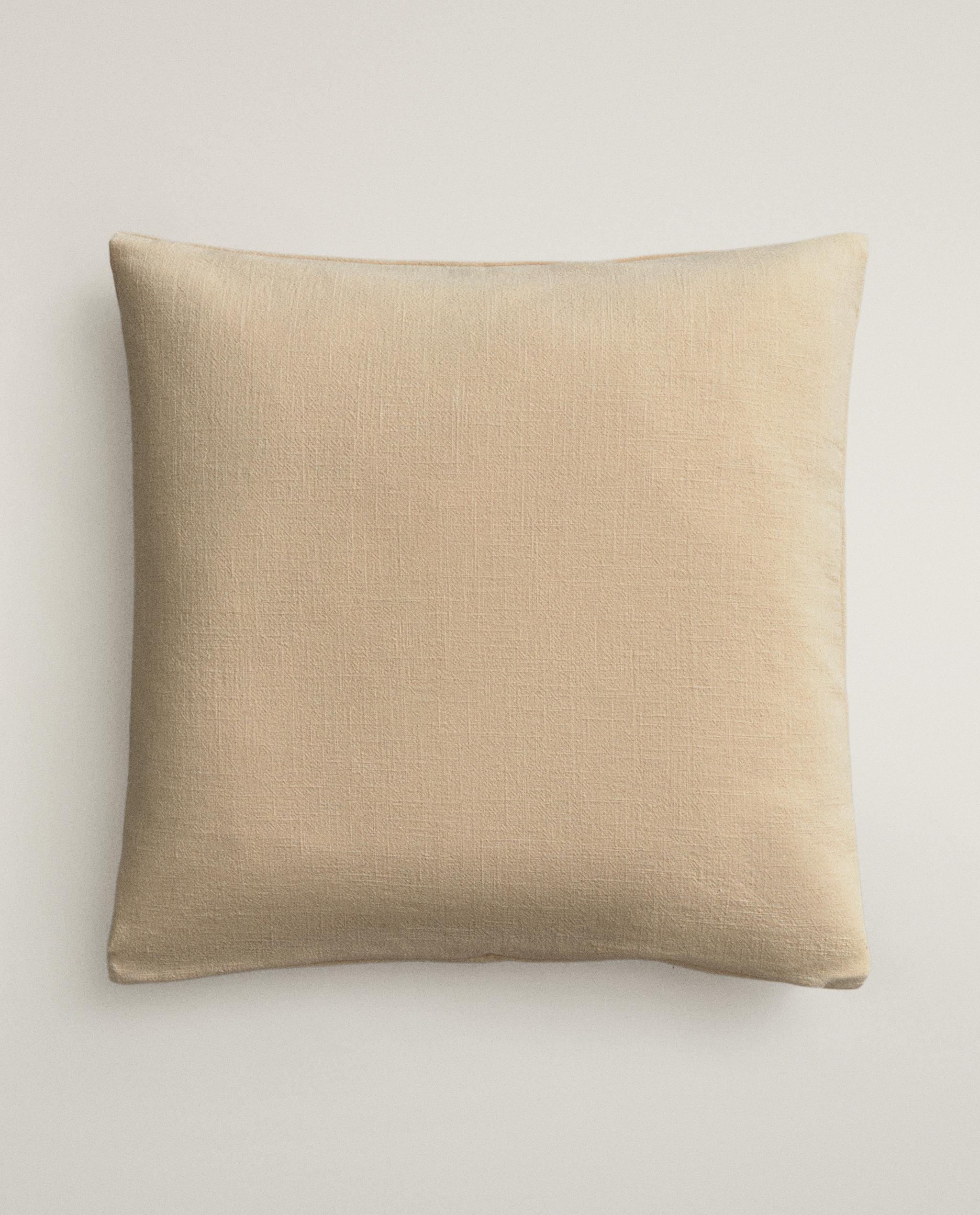 TUFTING CUSHION COVER product thumbnail 4