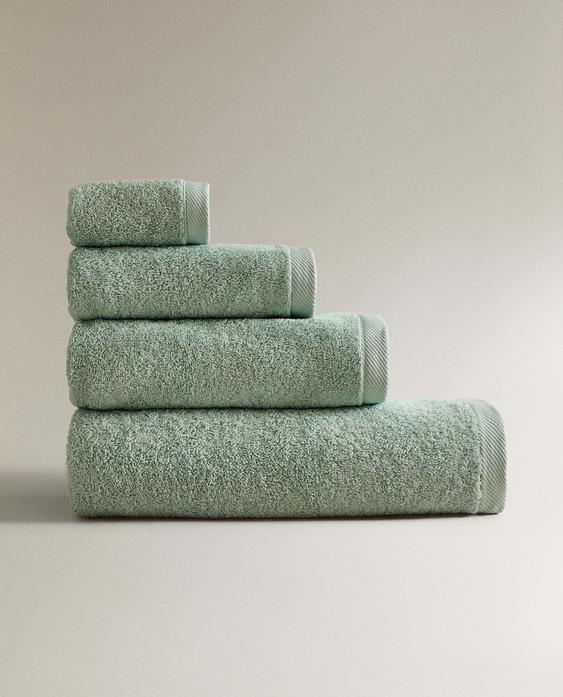 ЕДНОЦВЕТНА ПАМУЧНА ХАВЛИЕНА КЪРПА ЗА БАНЯ (500 ГxМ²) ЕДНОЦВЕТНА ПАМУЧНА ХАВЛИЕНА КЪРПА ЗА БАНЯ (500 ГxМ²)