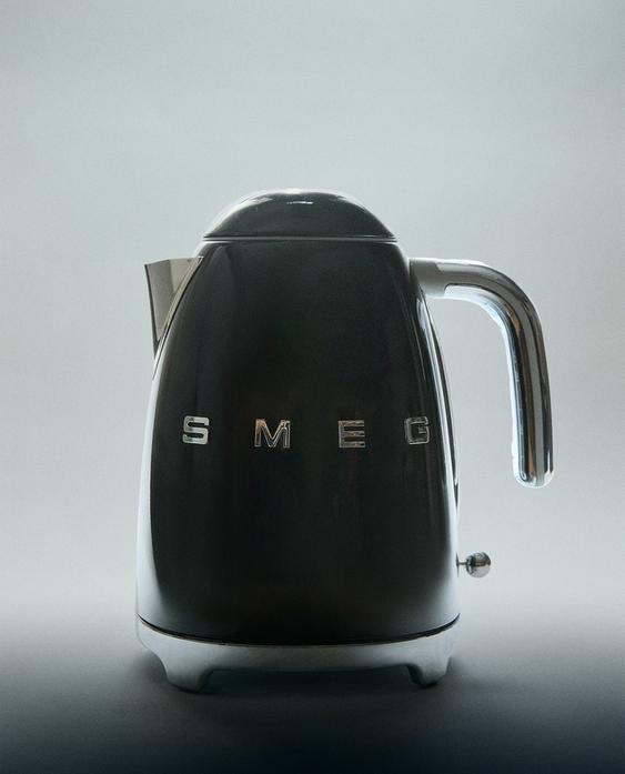 SMEG KETTLE