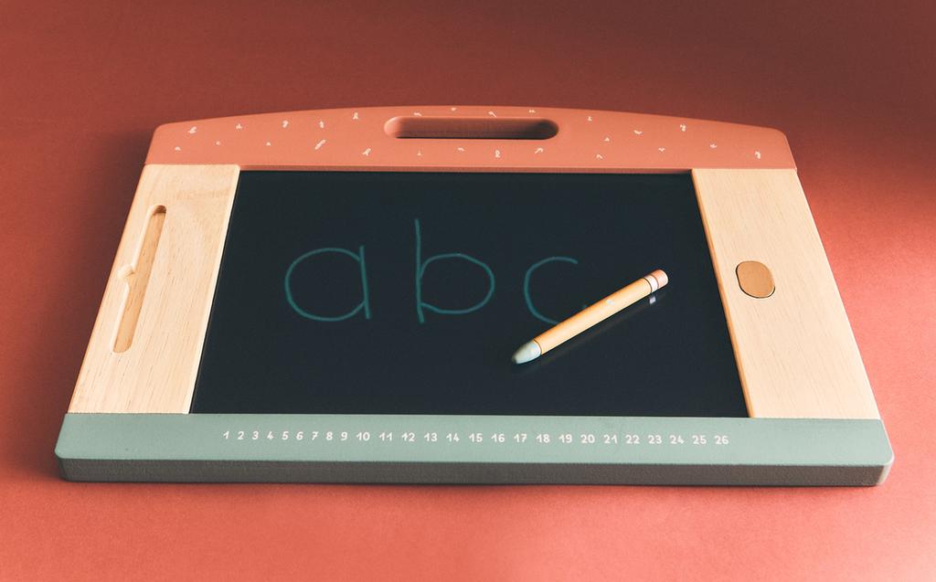 DĚTSKÁ TABULE NA KRESLENÍ DĚTSKÁ TABULE NA KRESLENÍ