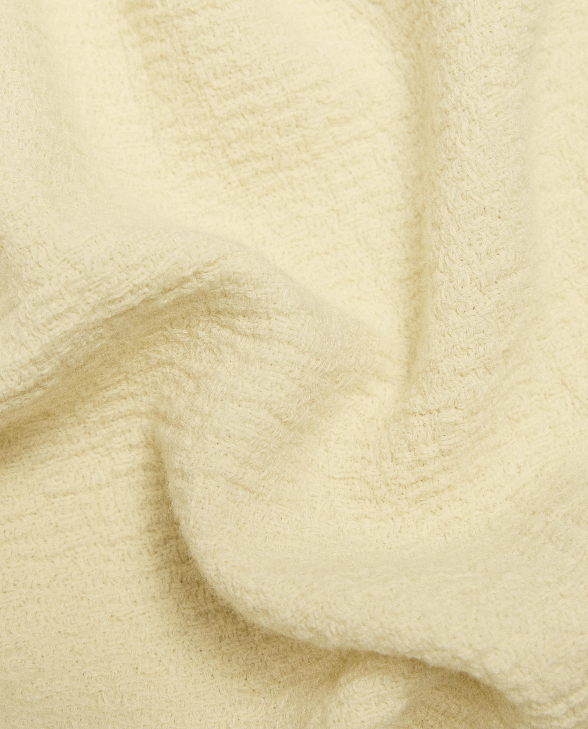 COTTON THROW WITH FRINGING product thumbnail 4