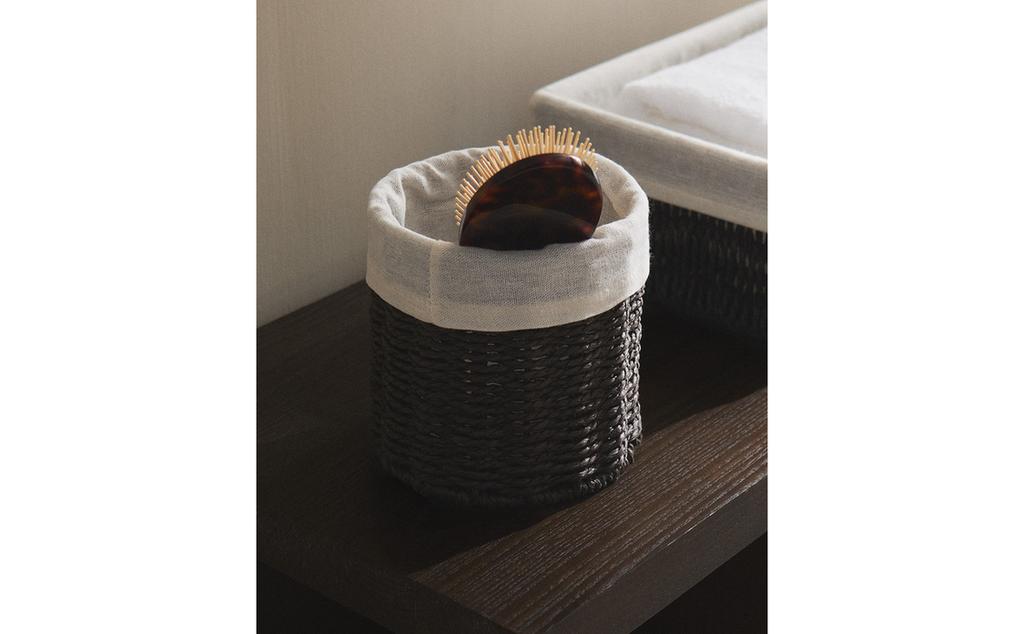 ROUND BASKET WITH COTTON LINING