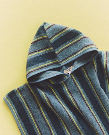 KIDS' STRIPED BEACH PONCHO