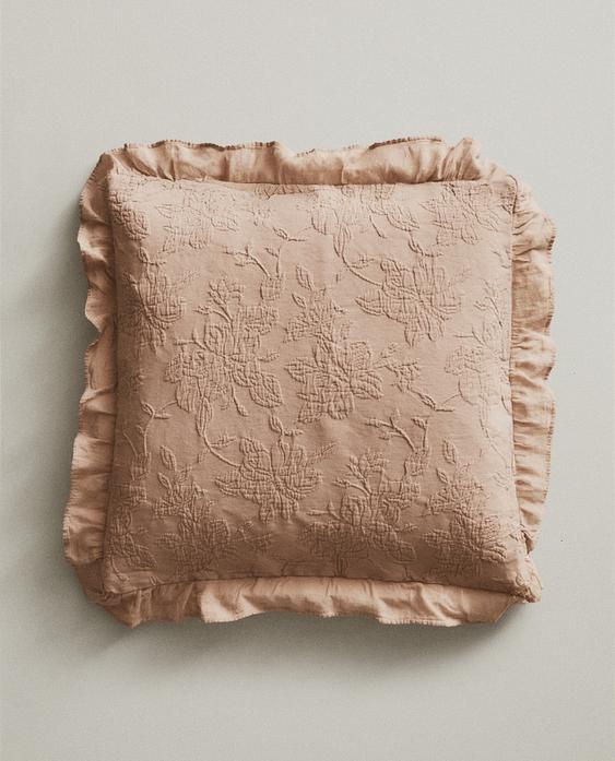 JACQUARD CUSHION COVER WITH RUFFLE