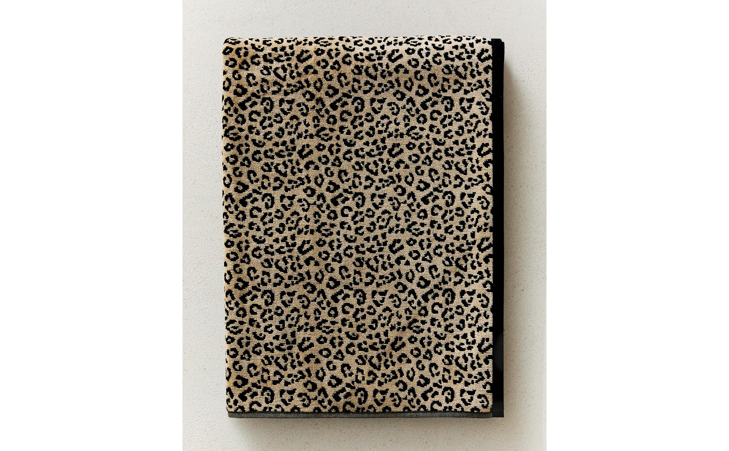 ANIMAL PRINT VELOUR BATH TOWEL product thumbnail 10