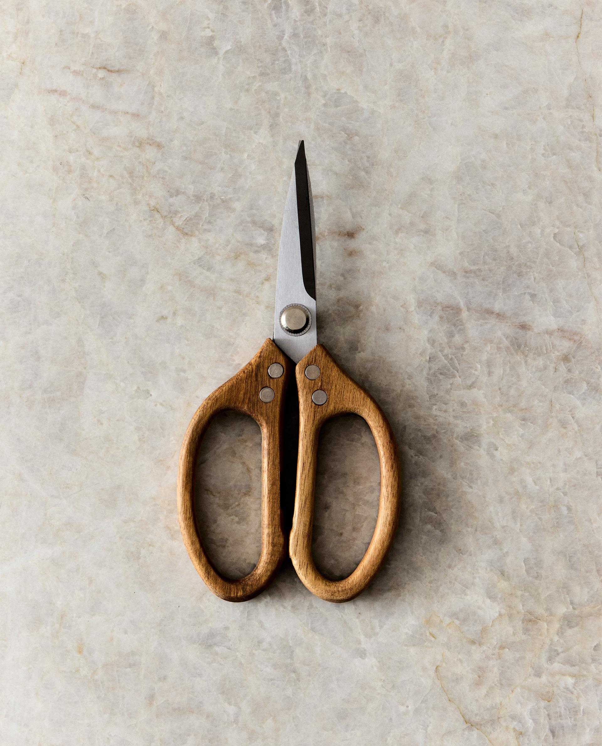 WOODEN KITCHEN SCISSORS | Zara Home United States of America