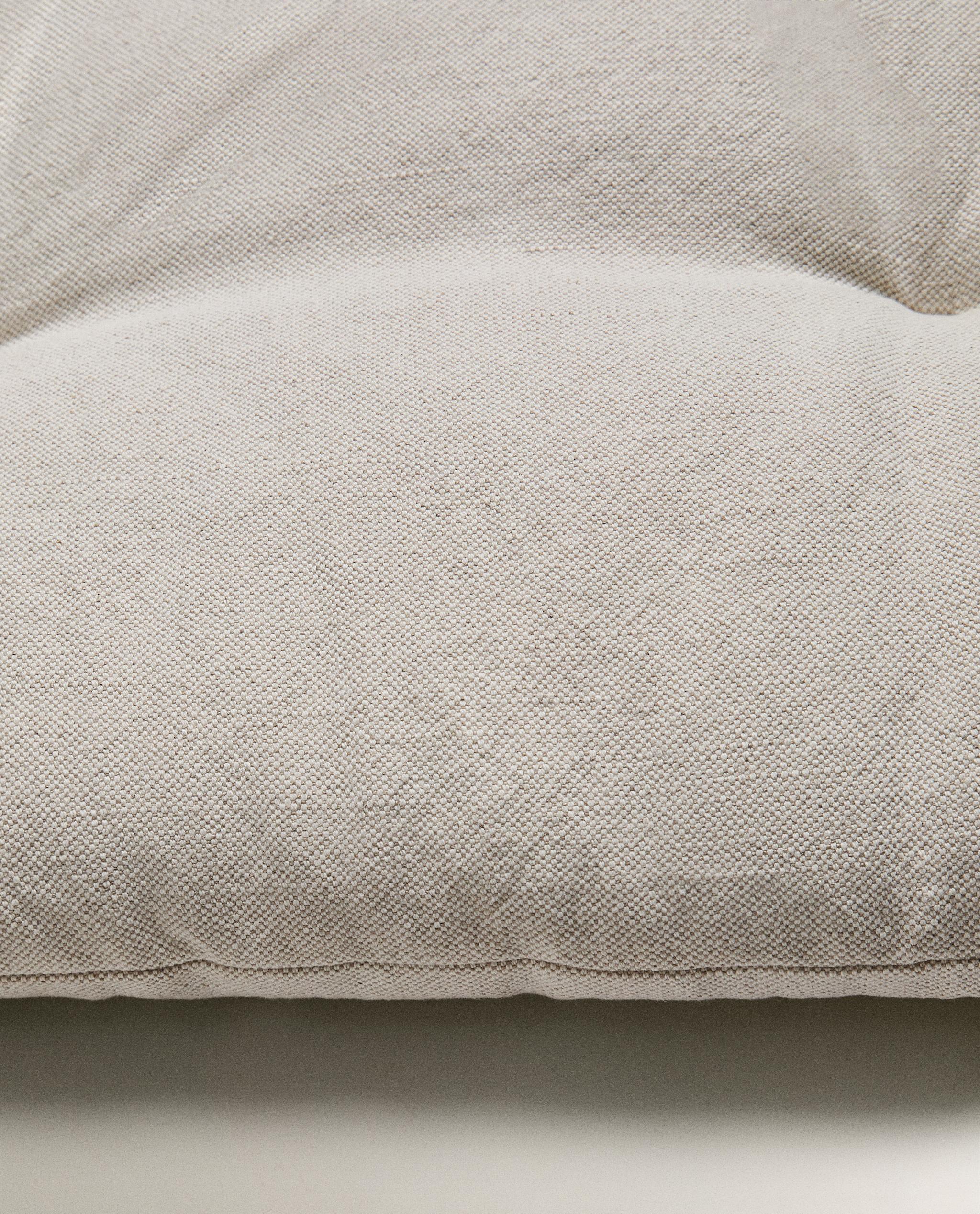 LONG LINEN CUSHION product thumbnail 2