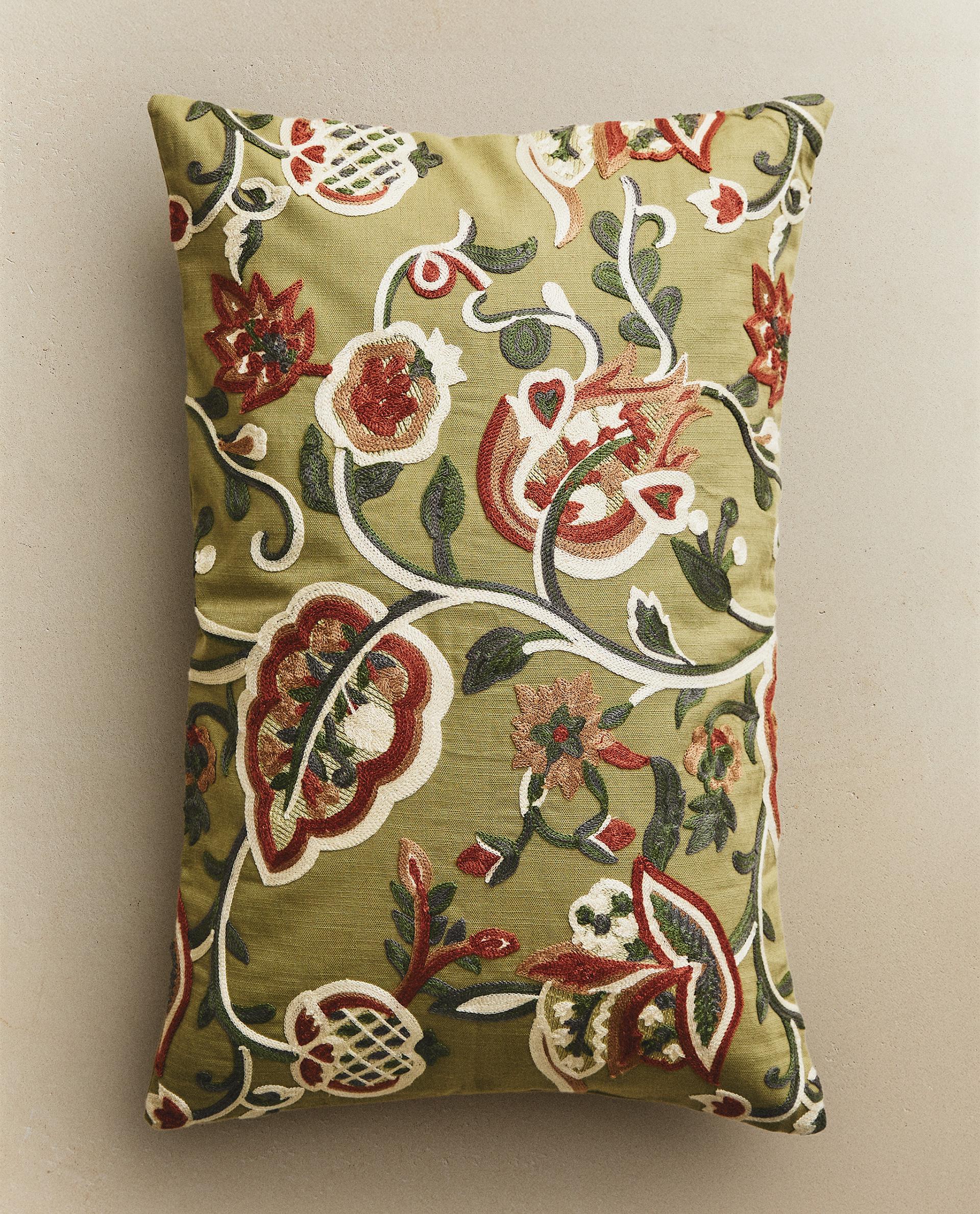 EMBROIDERED CUSHION COVER KAIT DEKORASI Zara Home Indonesia