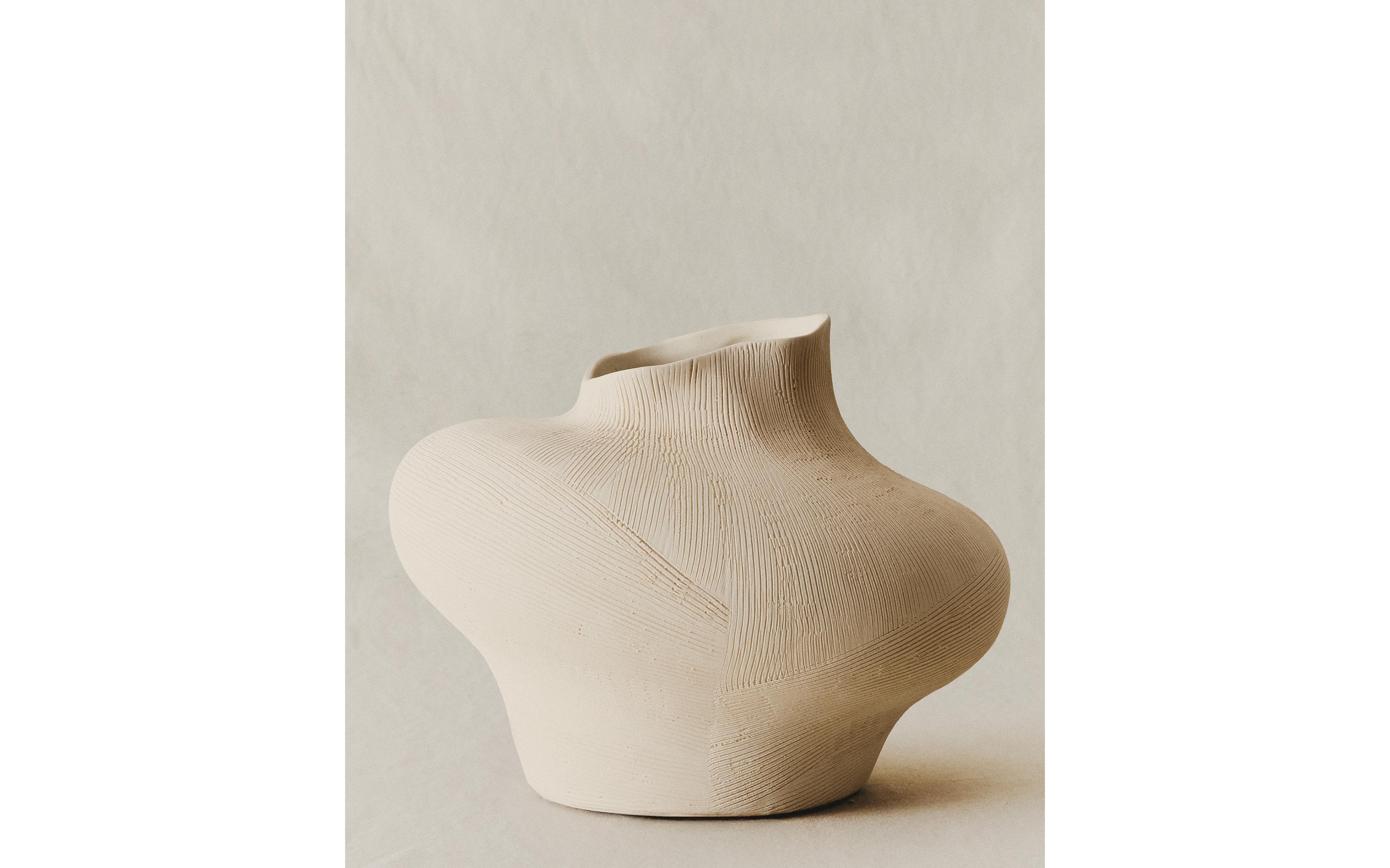 IRREGULAR CERAMIC VASE product thumbnail 9