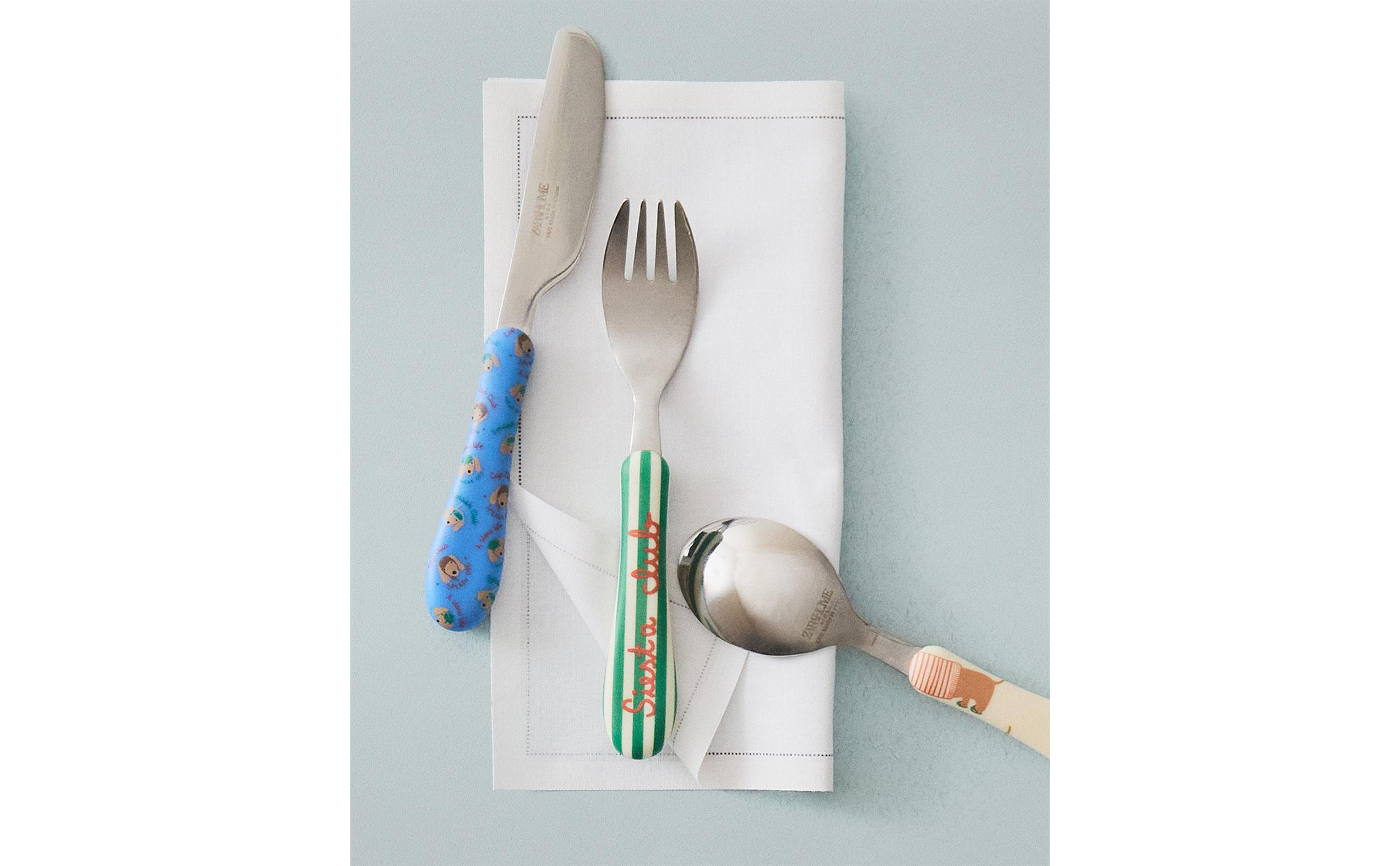 CHILDREN'S DOGGY CUTLERY SET (SET OF 3) product thumbnail 10