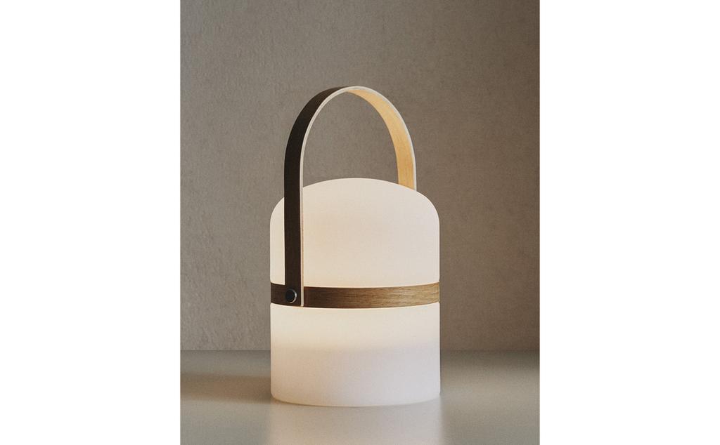 CORDLESS TABLE LAMP WITH HANDLE